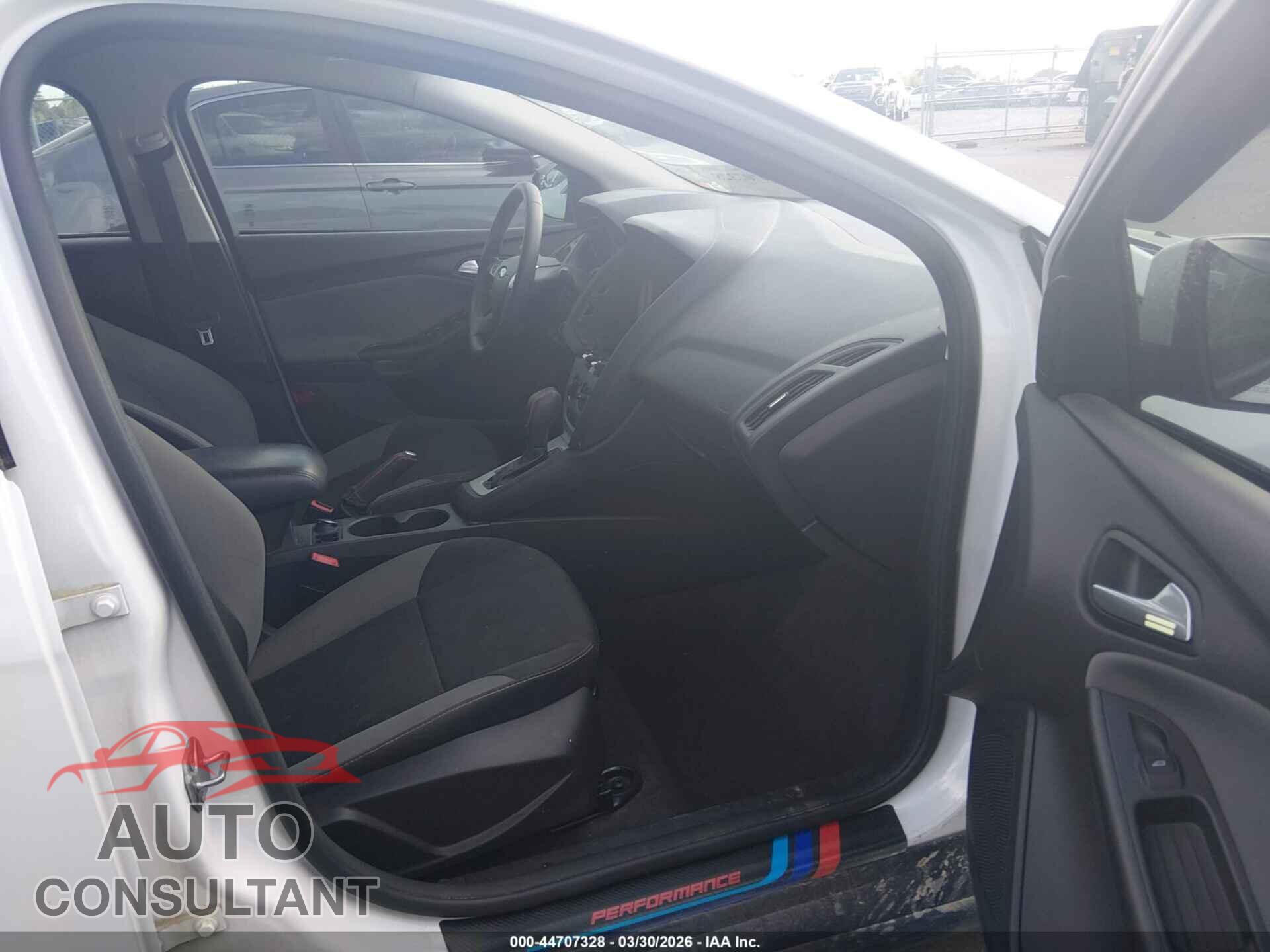 FORD FOCUS 2014 - 1FADP3F23EL295940