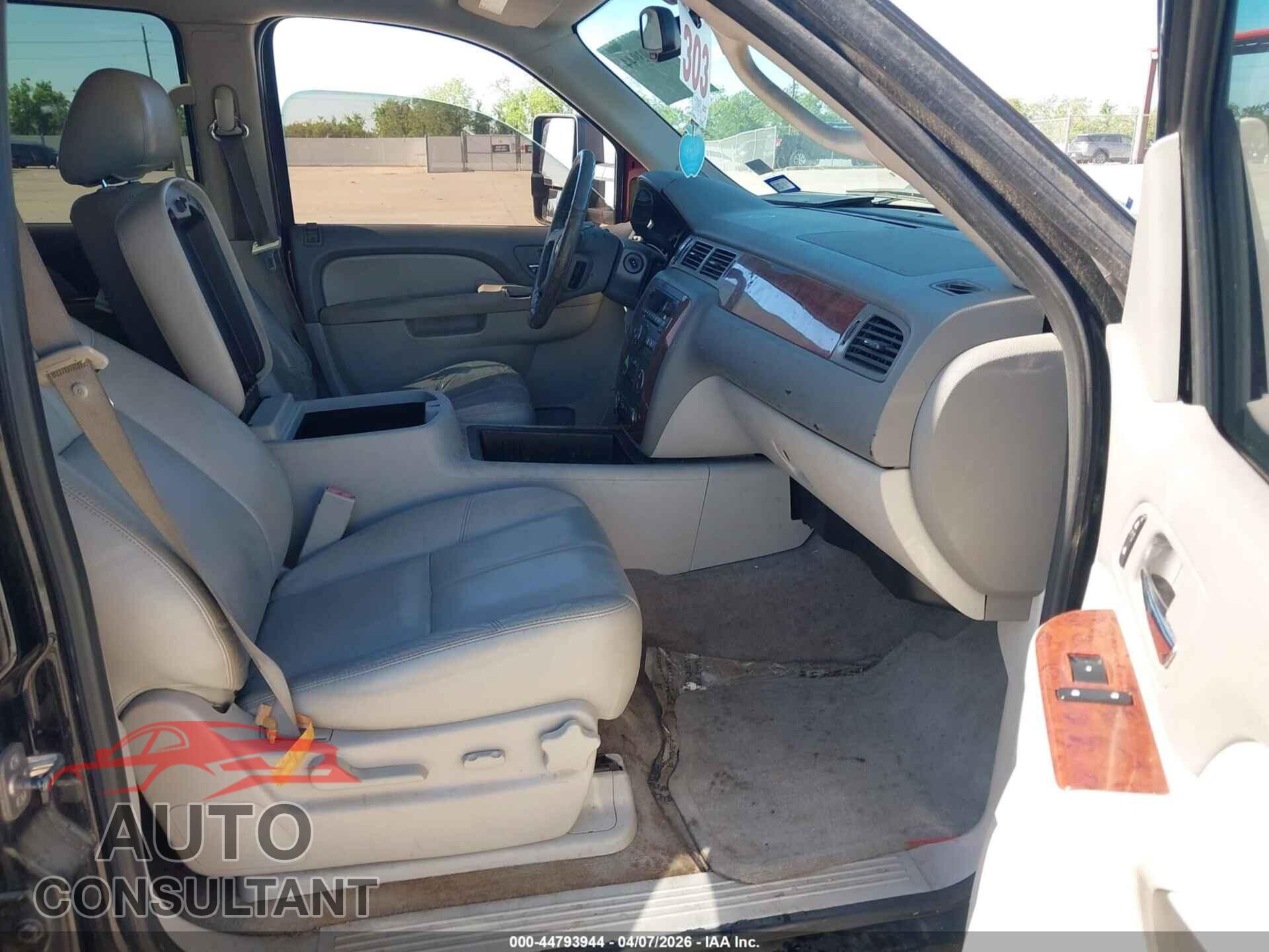 CHEVROLET AVALANCHE 1500 2012 - 3GNMCFE01CG135368