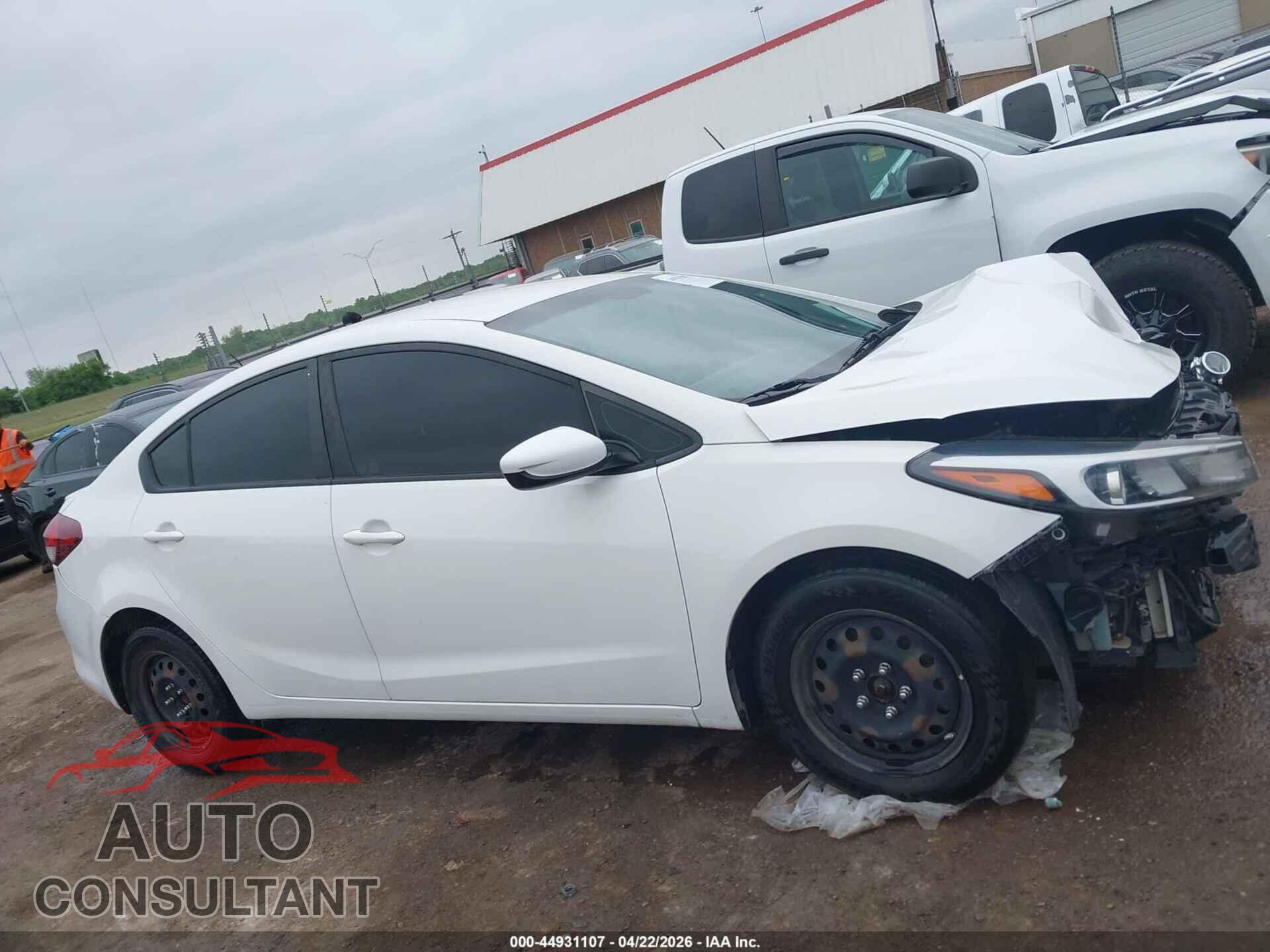 KIA FORTE 2017 - 3KPFK4A77HE141819