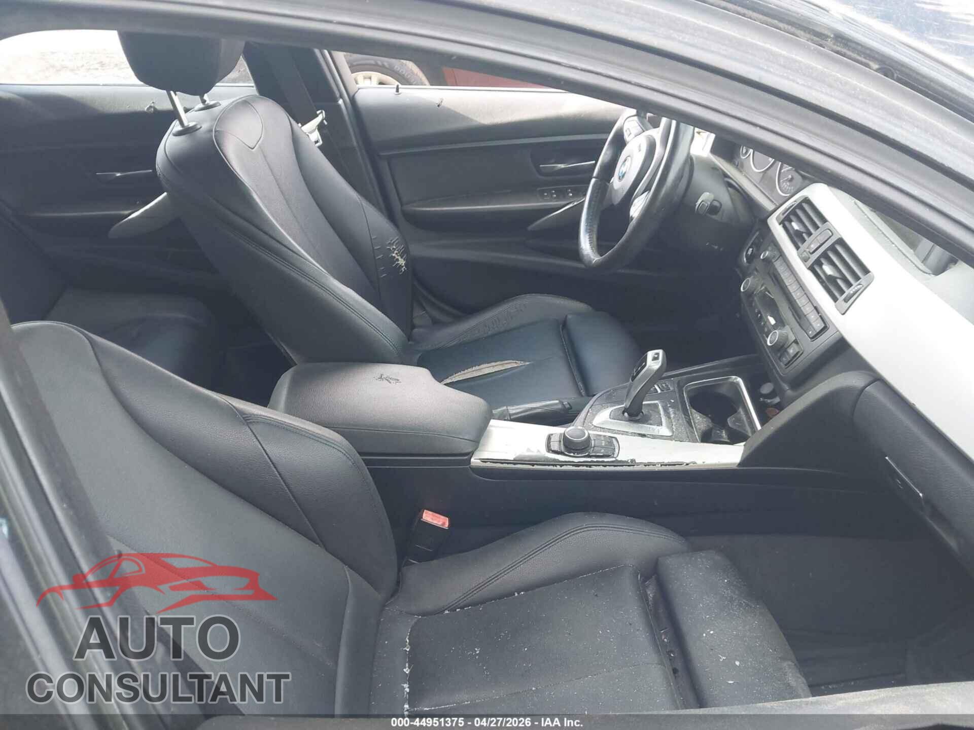 BMW 320I 2015 - WBA3B1C58FK139145