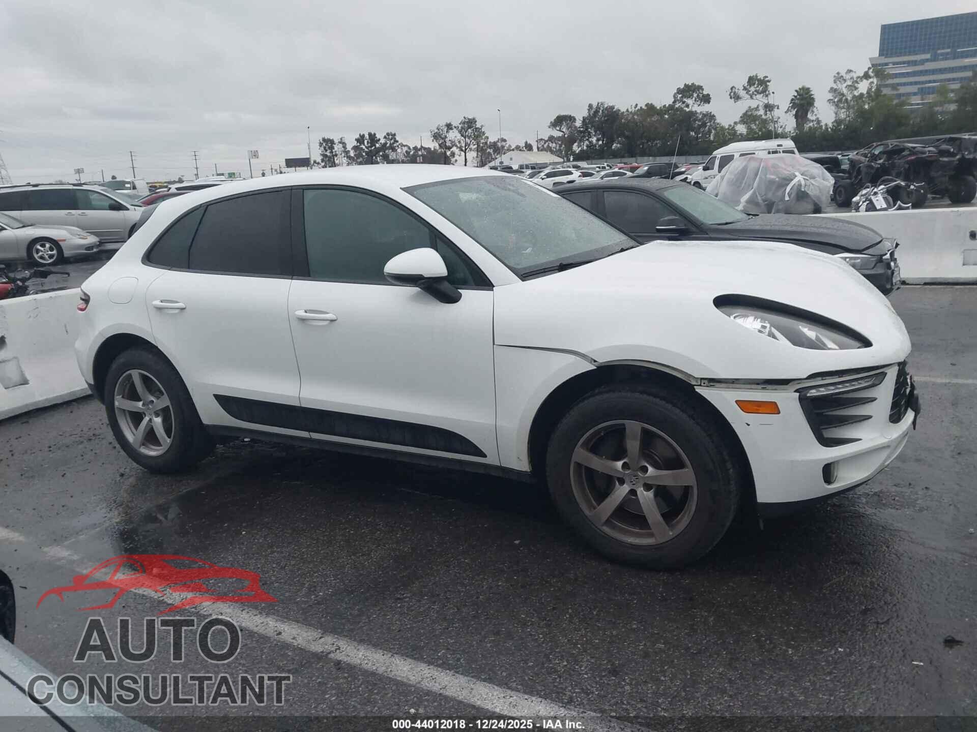 PORSCHE MACAN 2017 - WP1AA2A5XHLB00669