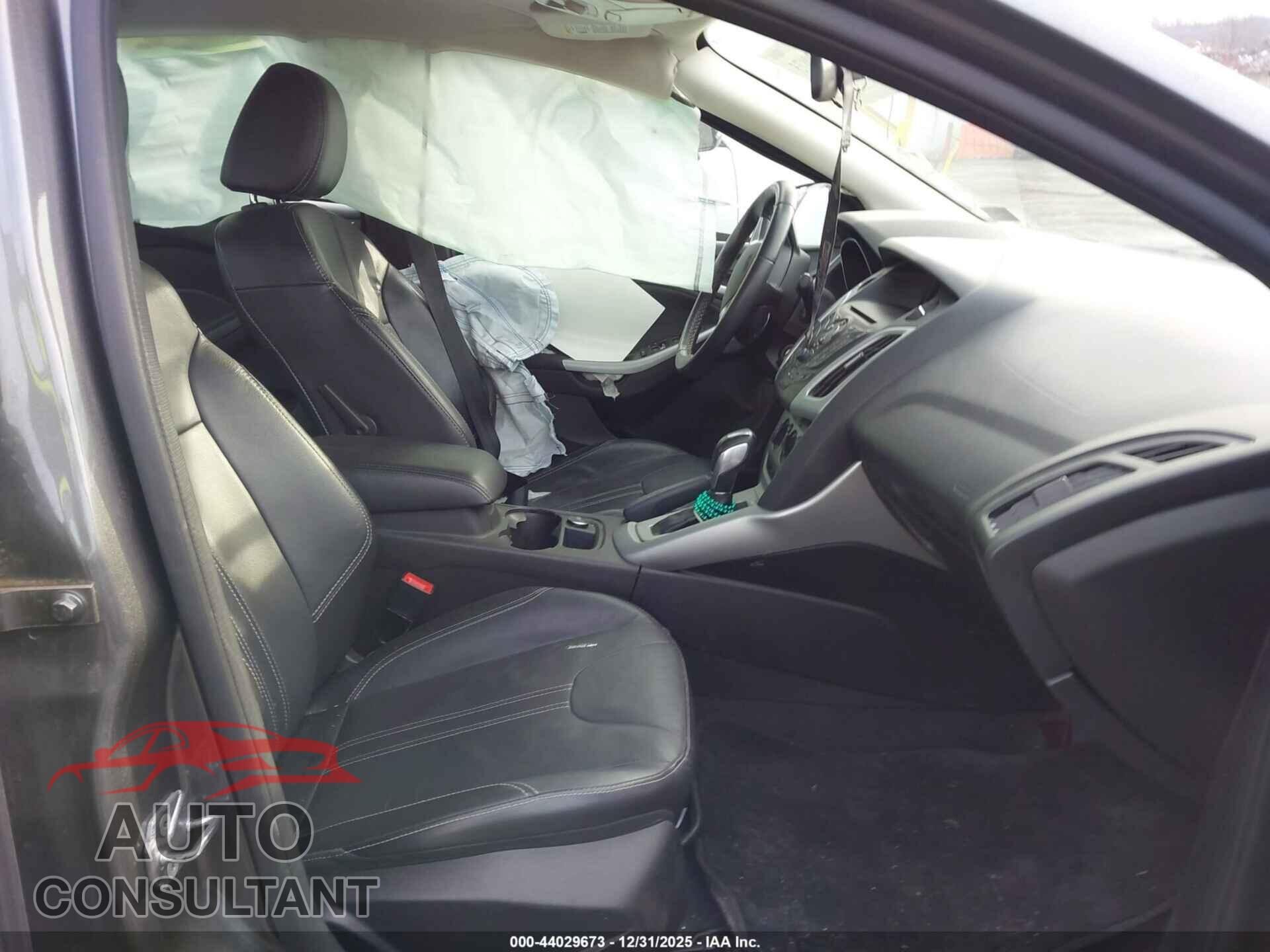 FORD FOCUS 2014 - 1FADP3F28EL422648