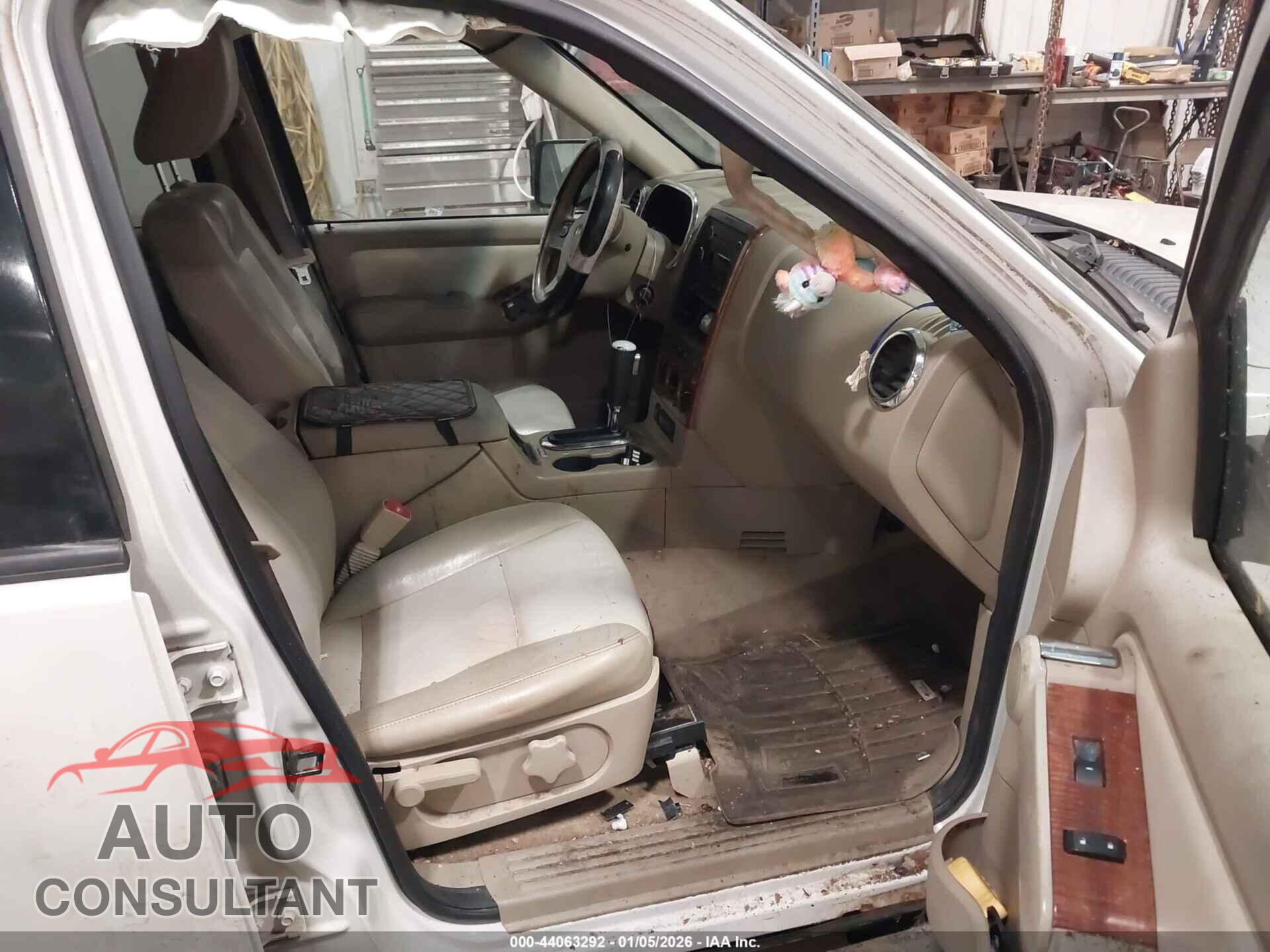 FORD EXPLORER 2009 - 1FMEU74E39UA14873