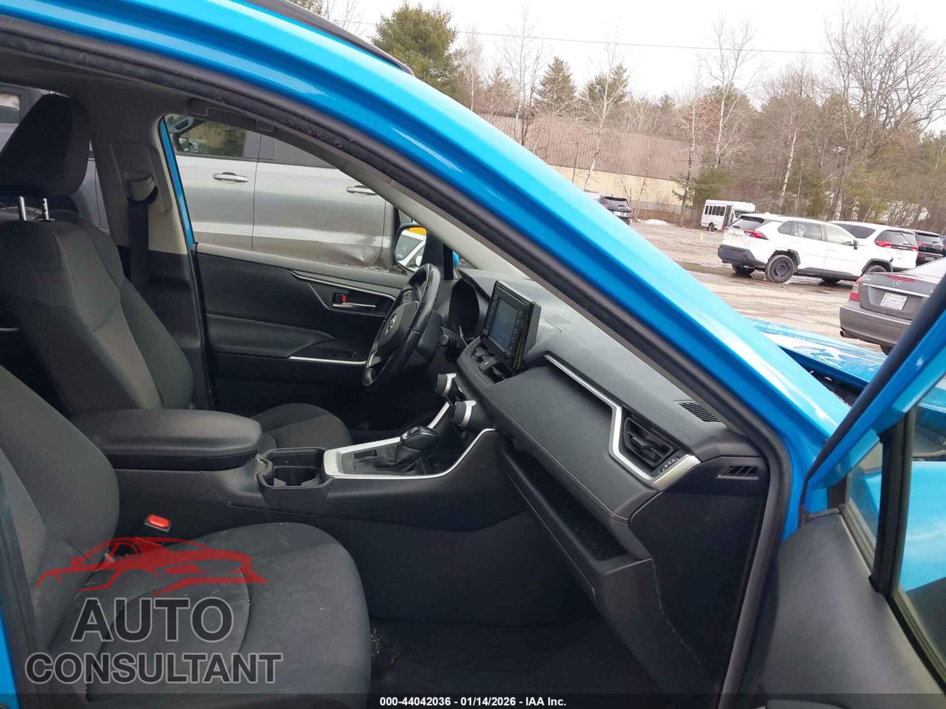 TOYOTA RAV4 2019 - JTMP1RFV4KJ006822