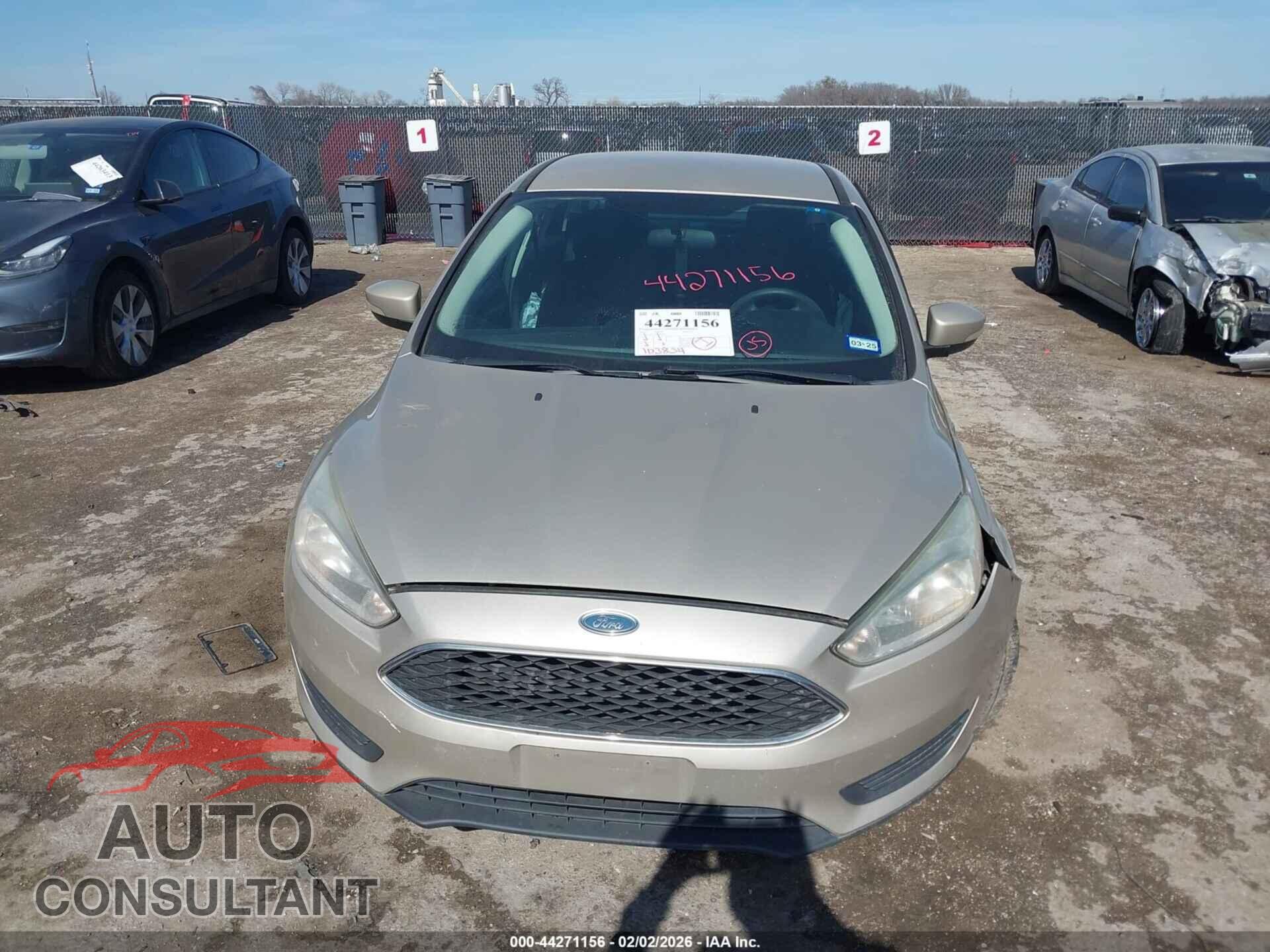 FORD FOCUS 2017 - 1FADP3F29HL300630