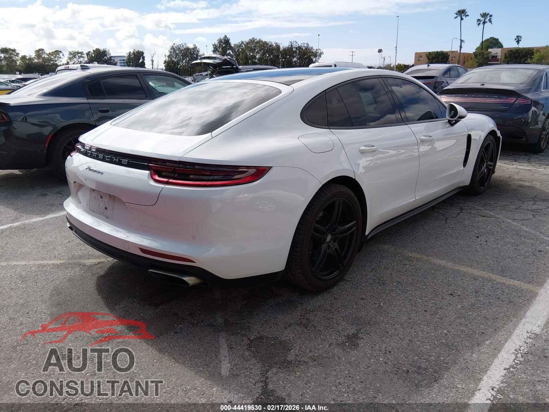 PORSCHE PANAMERA 2018 - WP0AA2A77JL100945