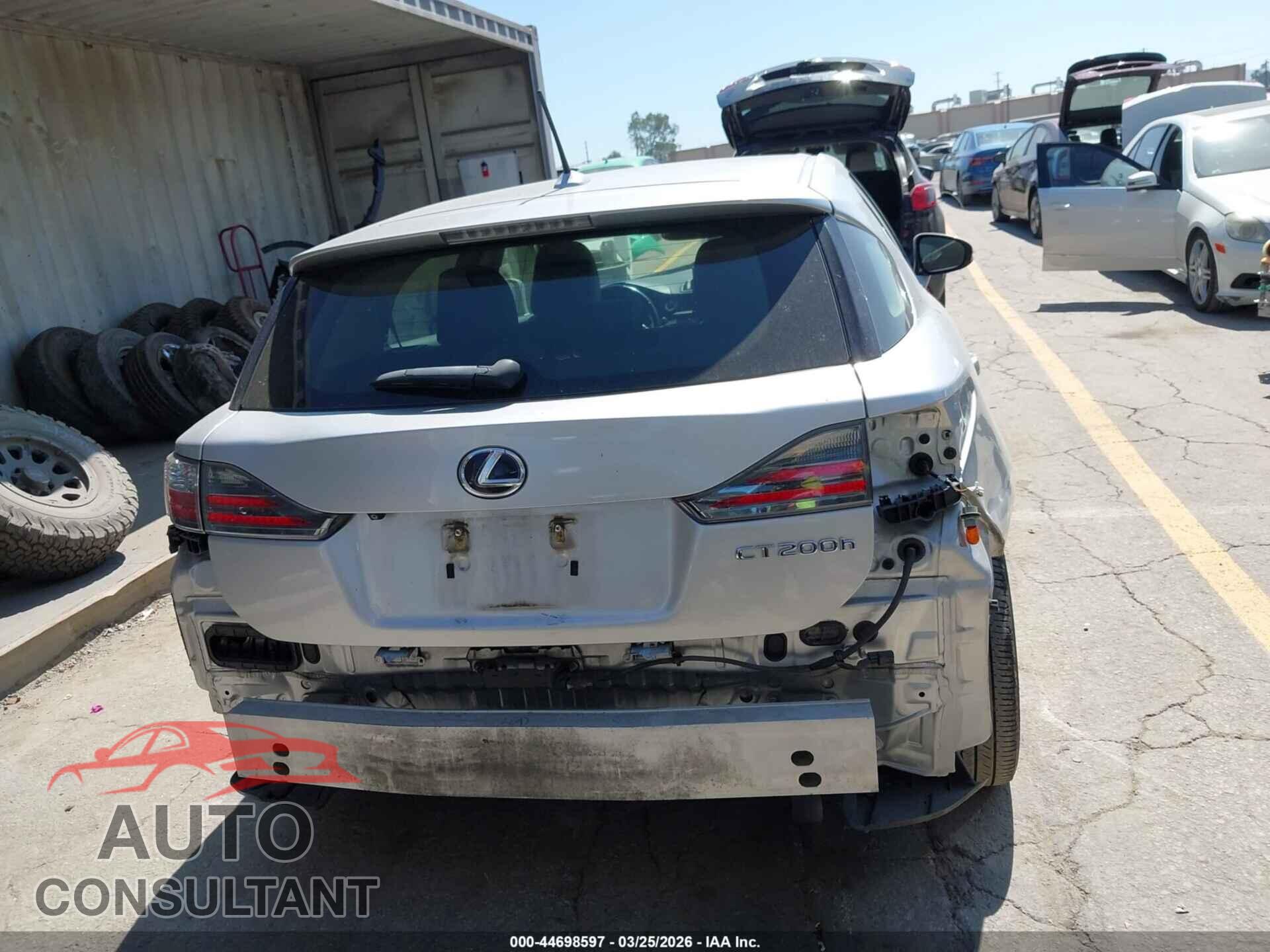 LEXUS CT 200H 2013 - JTHKD5BH1D2136143