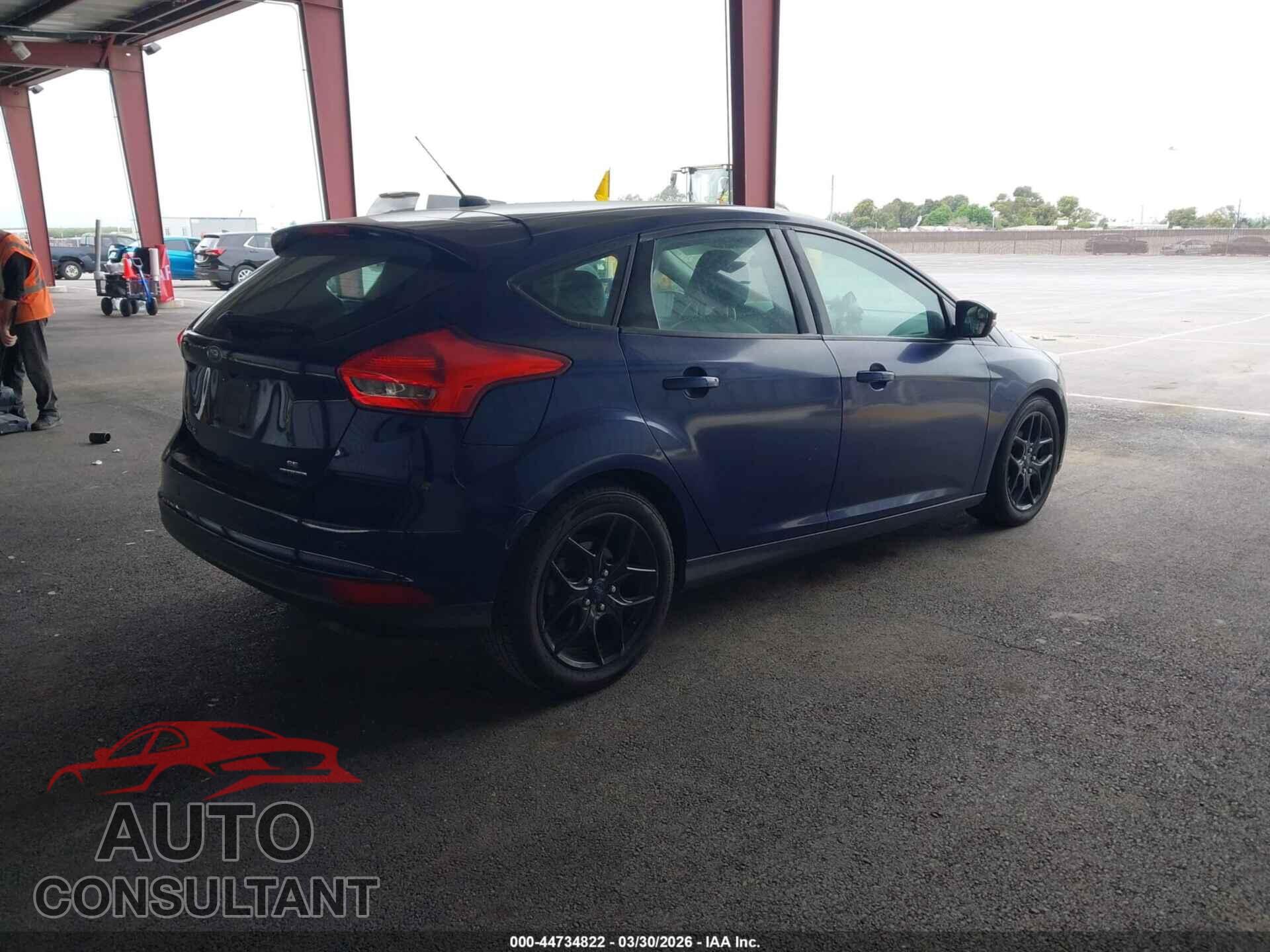 FORD FOCUS 2016 - 1FADP3K28GL299667