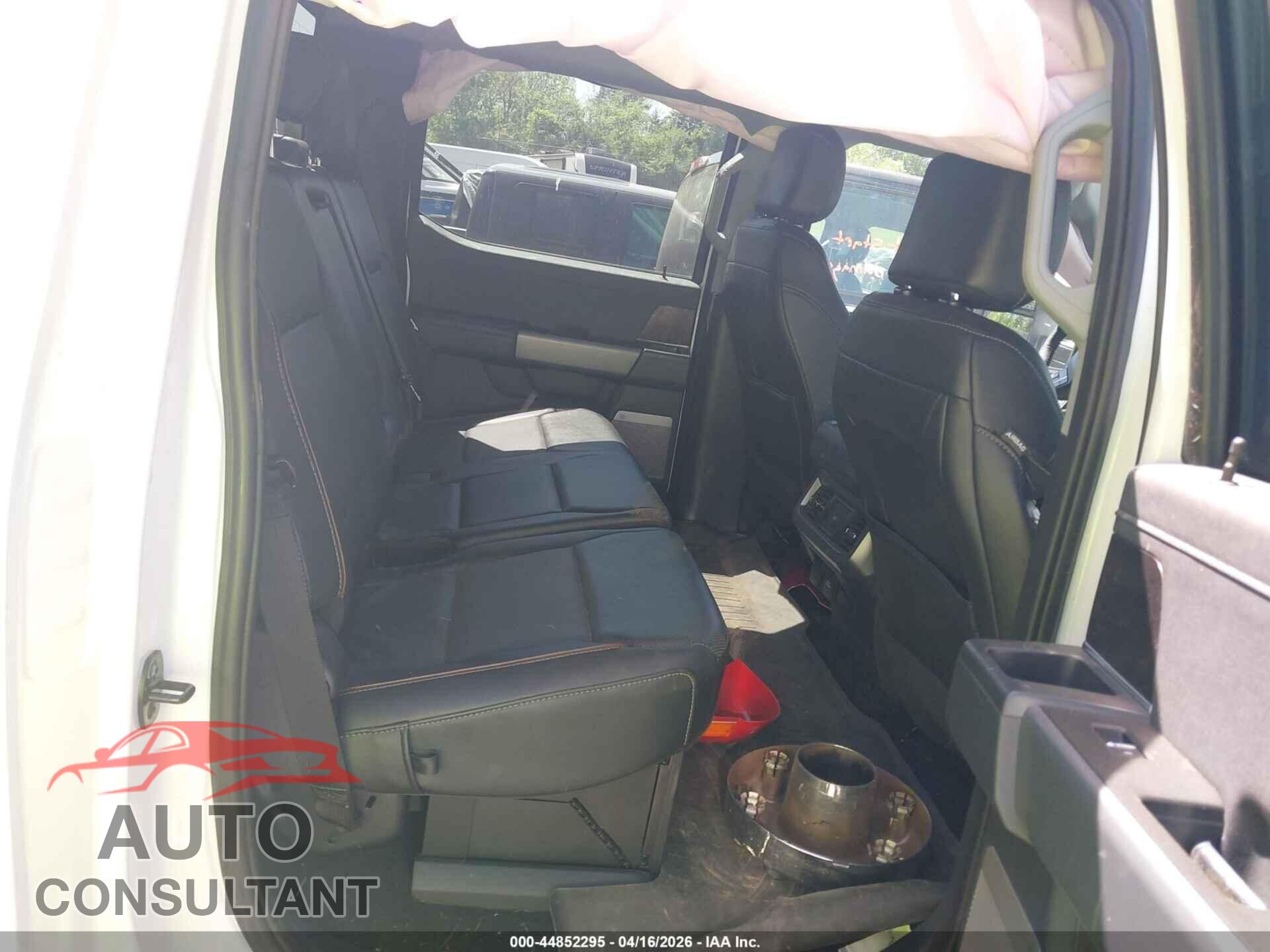 FORD F-550 CHASSIS 2023 - 1FD0W5HT5PEC37408