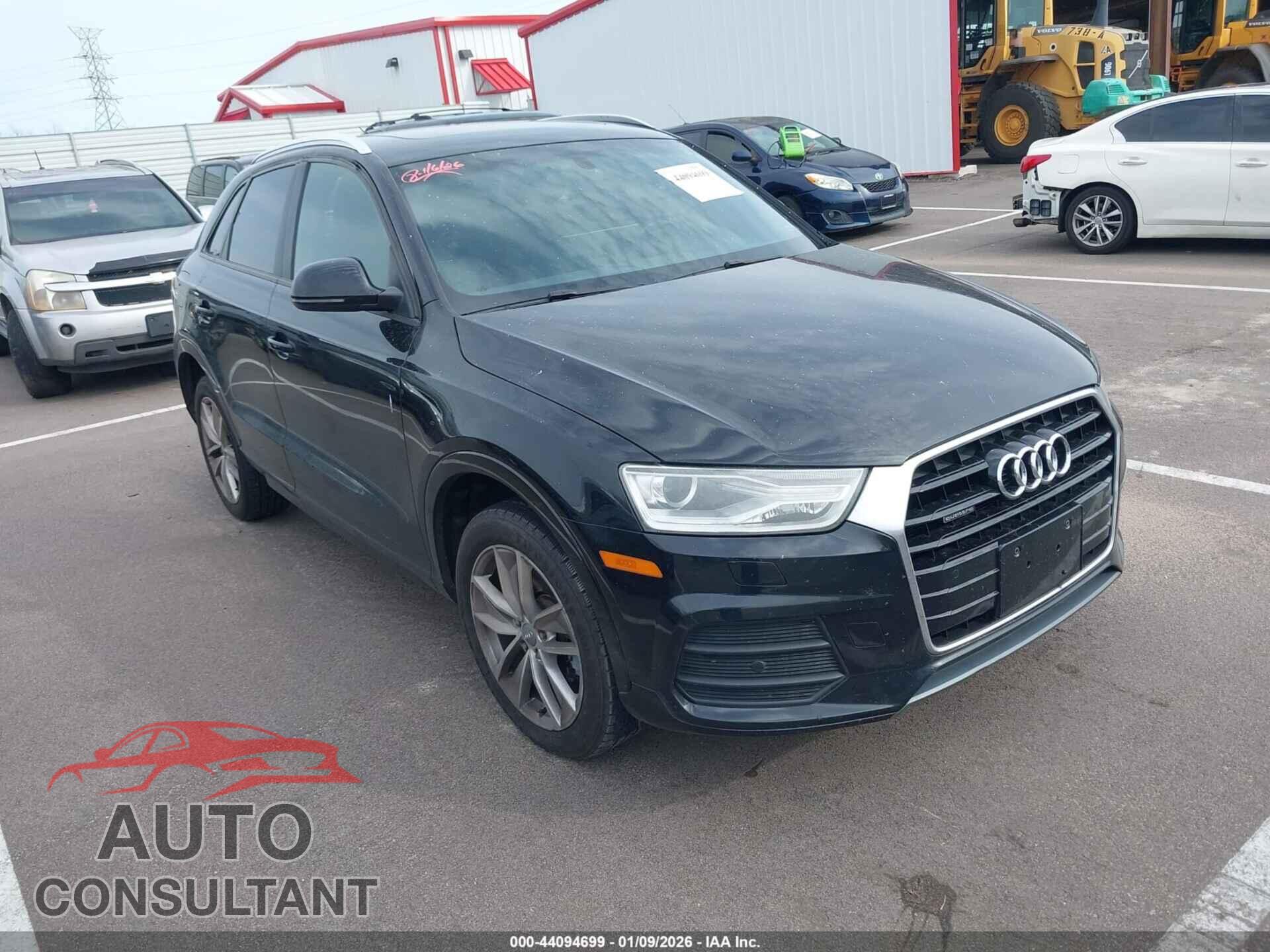 AUDI Q3 2017 - WA1ECCFS1HR003496