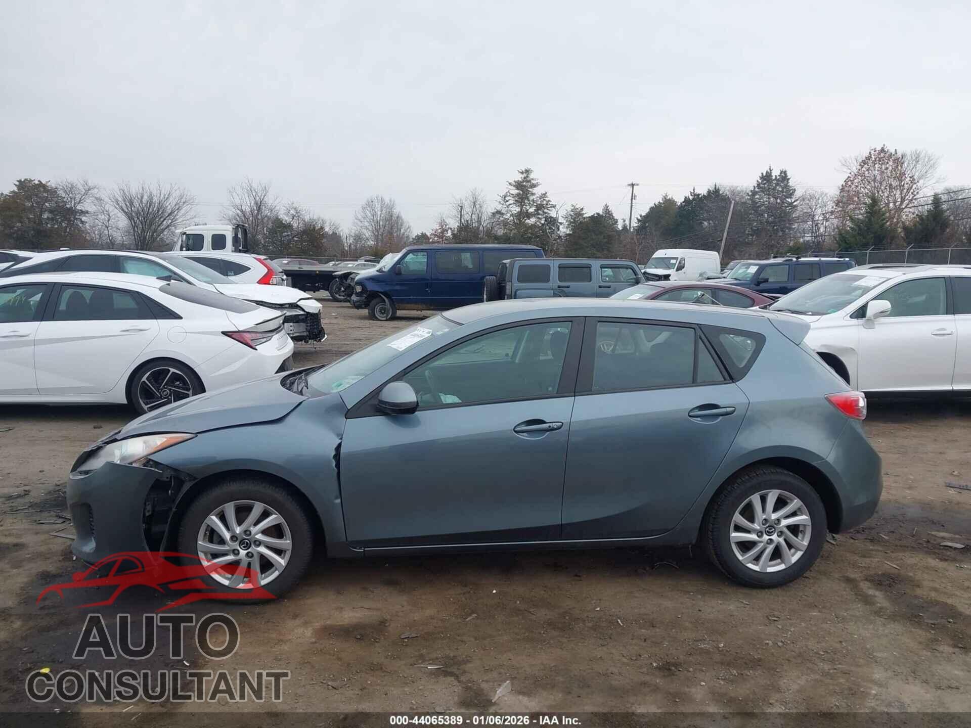 MAZDA MAZDA3 2013 - JM1BL1L76D1781072