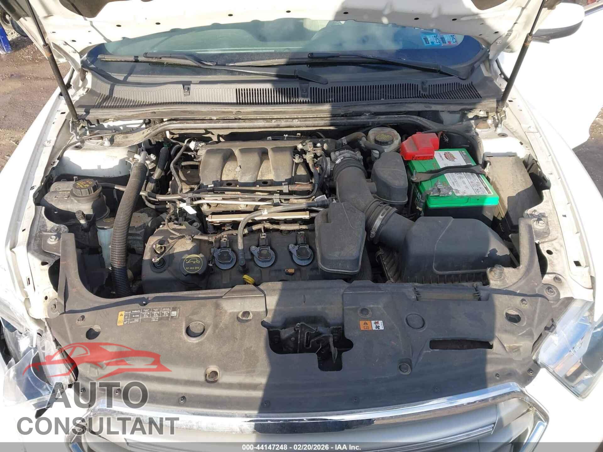 FORD TAURUS 2016 - 1FAHP2E85GG135989