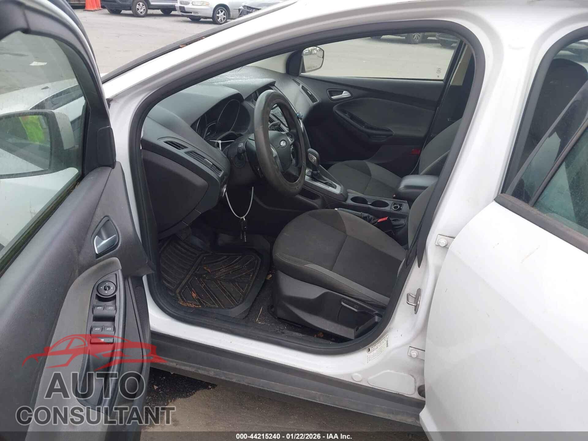 FORD FOCUS 2014 - 1FADP3F21EL296391