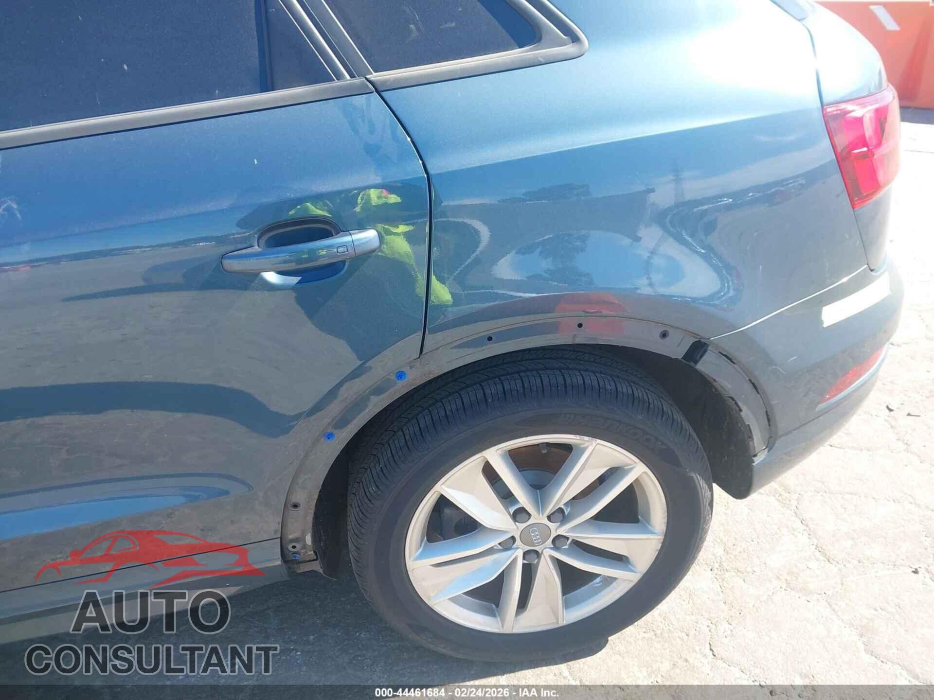 AUDI Q3 2017 - WA1ECCFS8HR006413