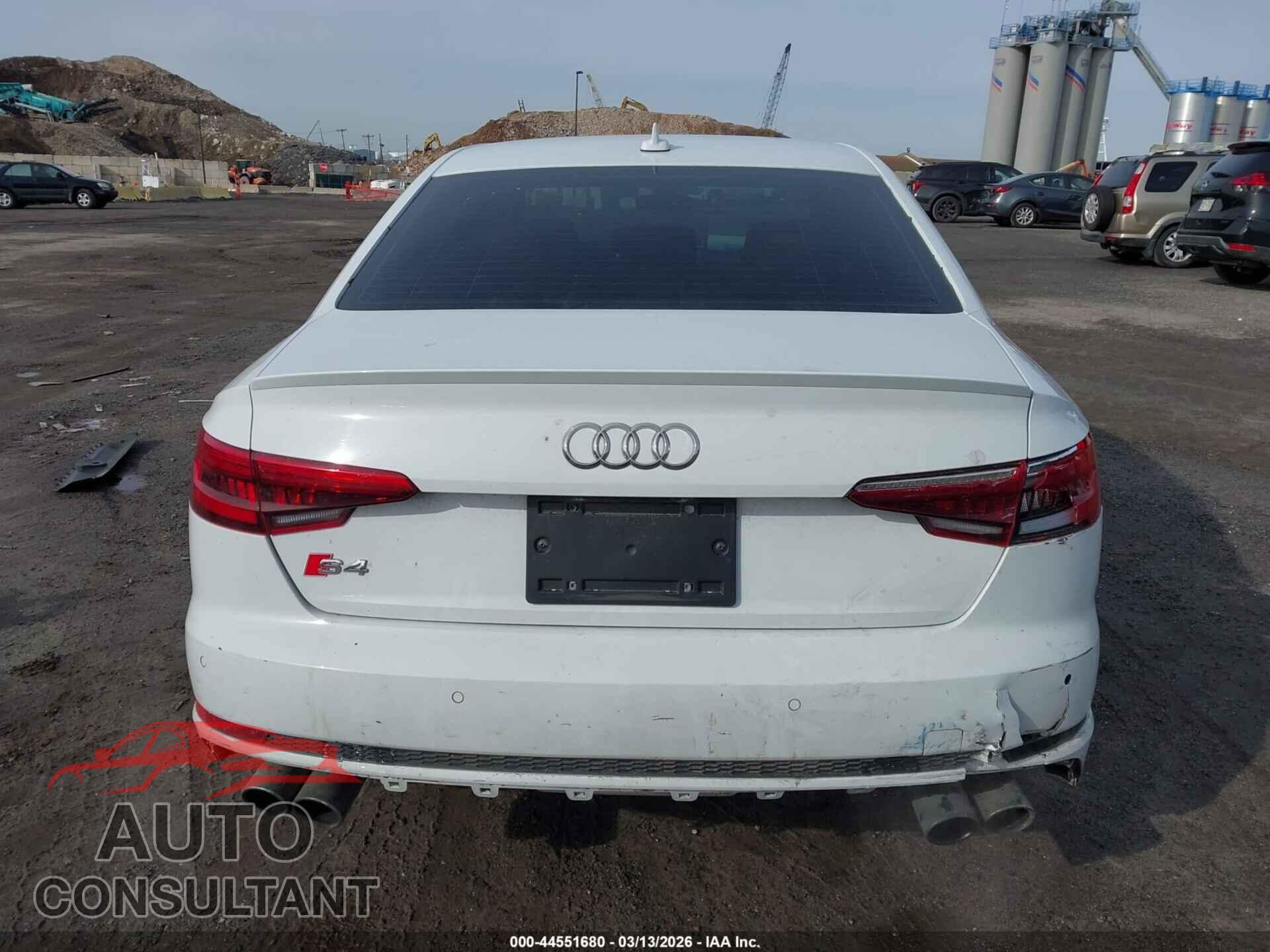 AUDI S4 2018 - WAUC4AF46JA002930