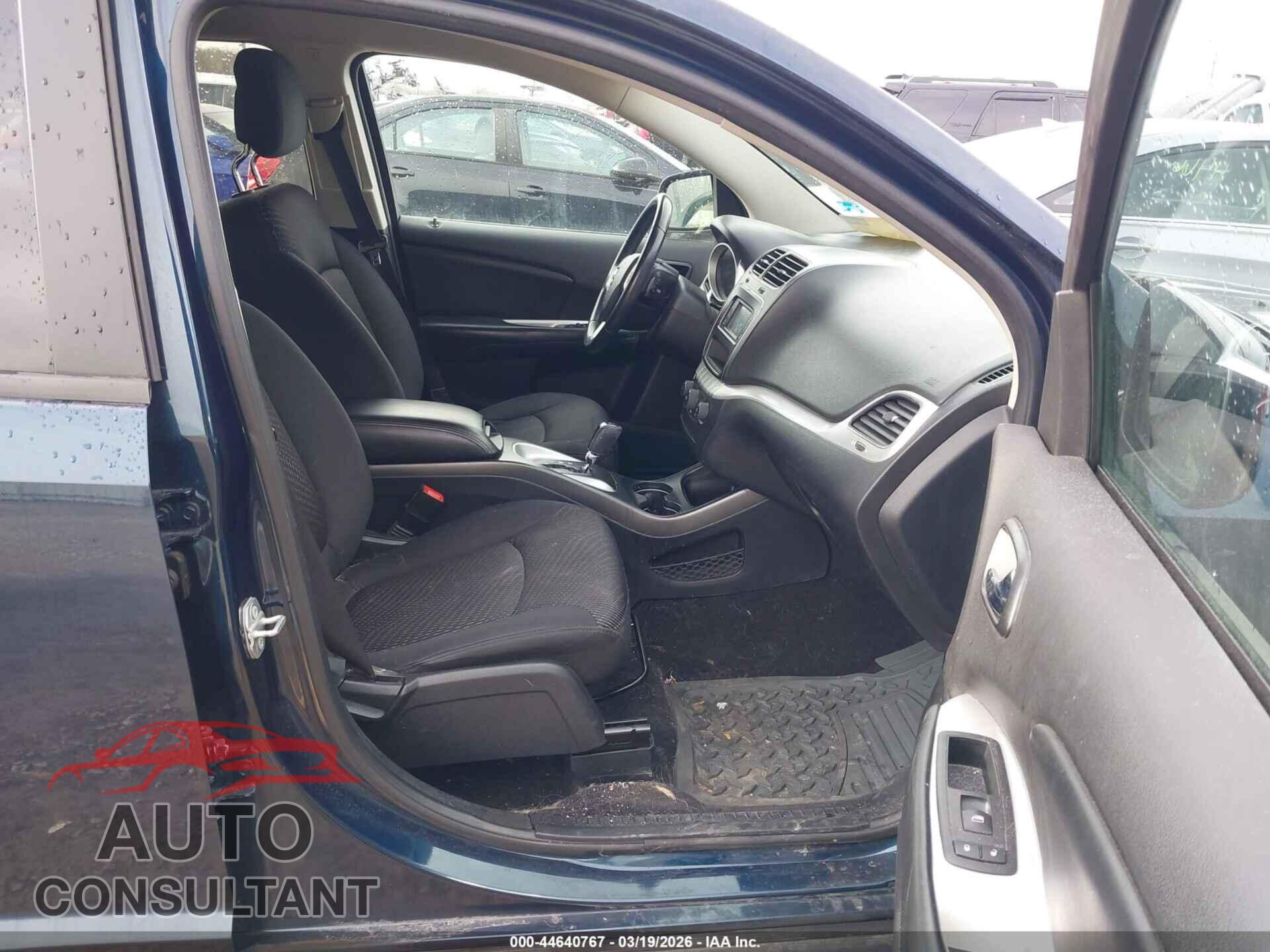 DODGE JOURNEY 2015 - 3C4PDCBG8FT605782