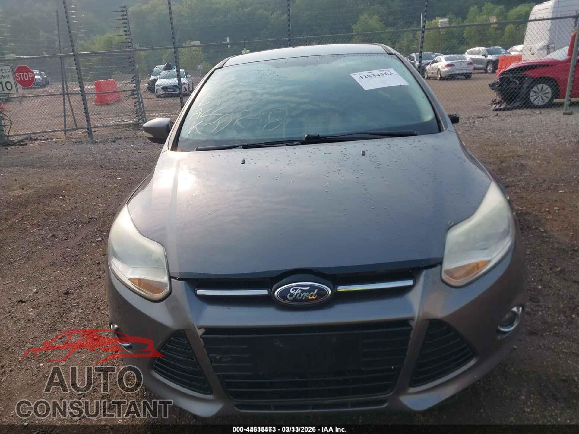 FORD FOCUS 2012 - 1FAHP3H21CL437861