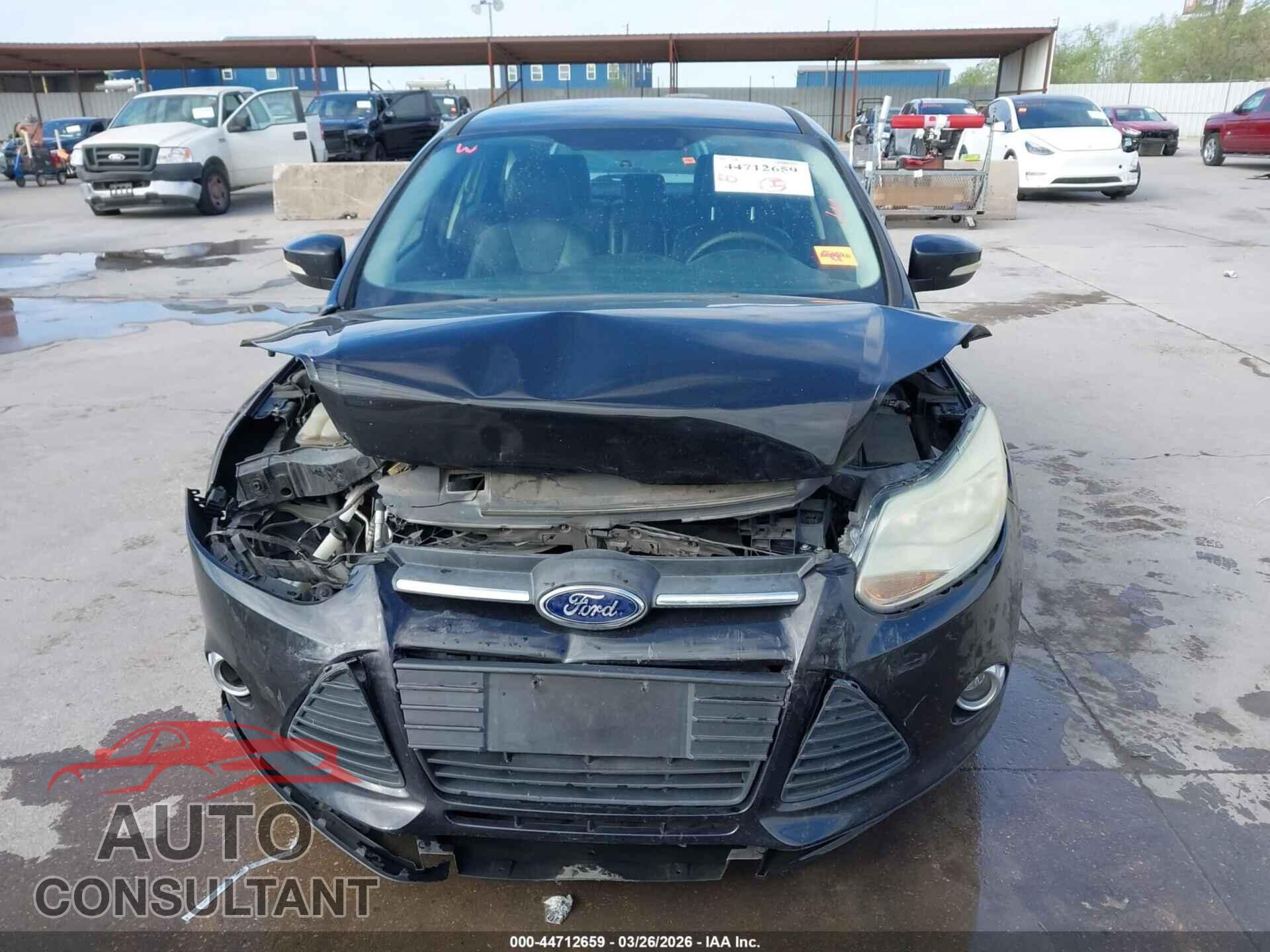 FORD FOCUS 2014 - 1FADP3K22EL412560