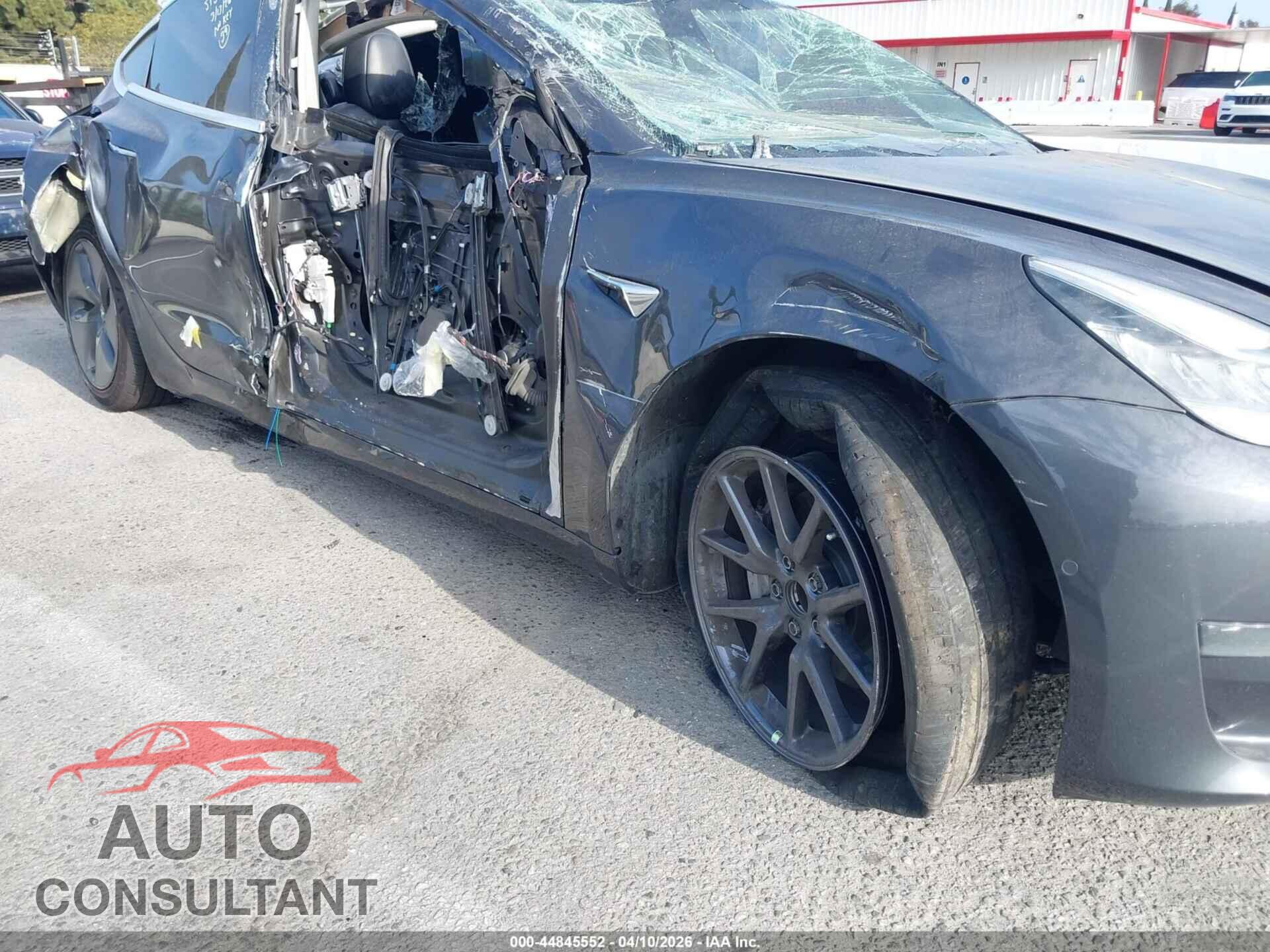 TESLA MODEL 3 2020 - 5YJ3E1EA8LF597183