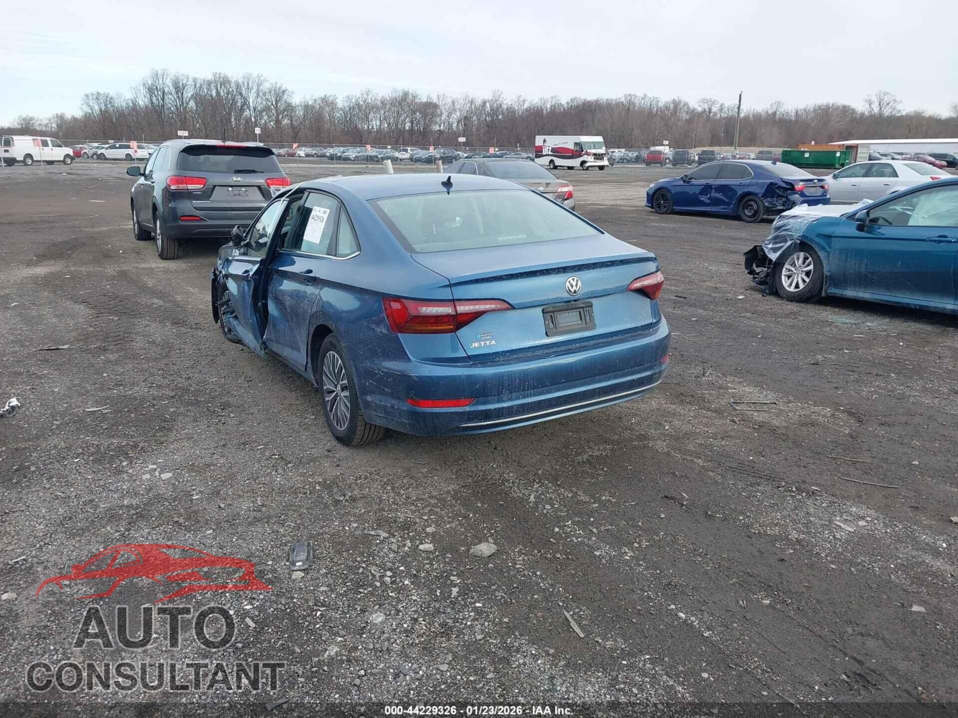 VOLKSWAGEN JETTA 2019 - 3VWCB7BU3KM171452