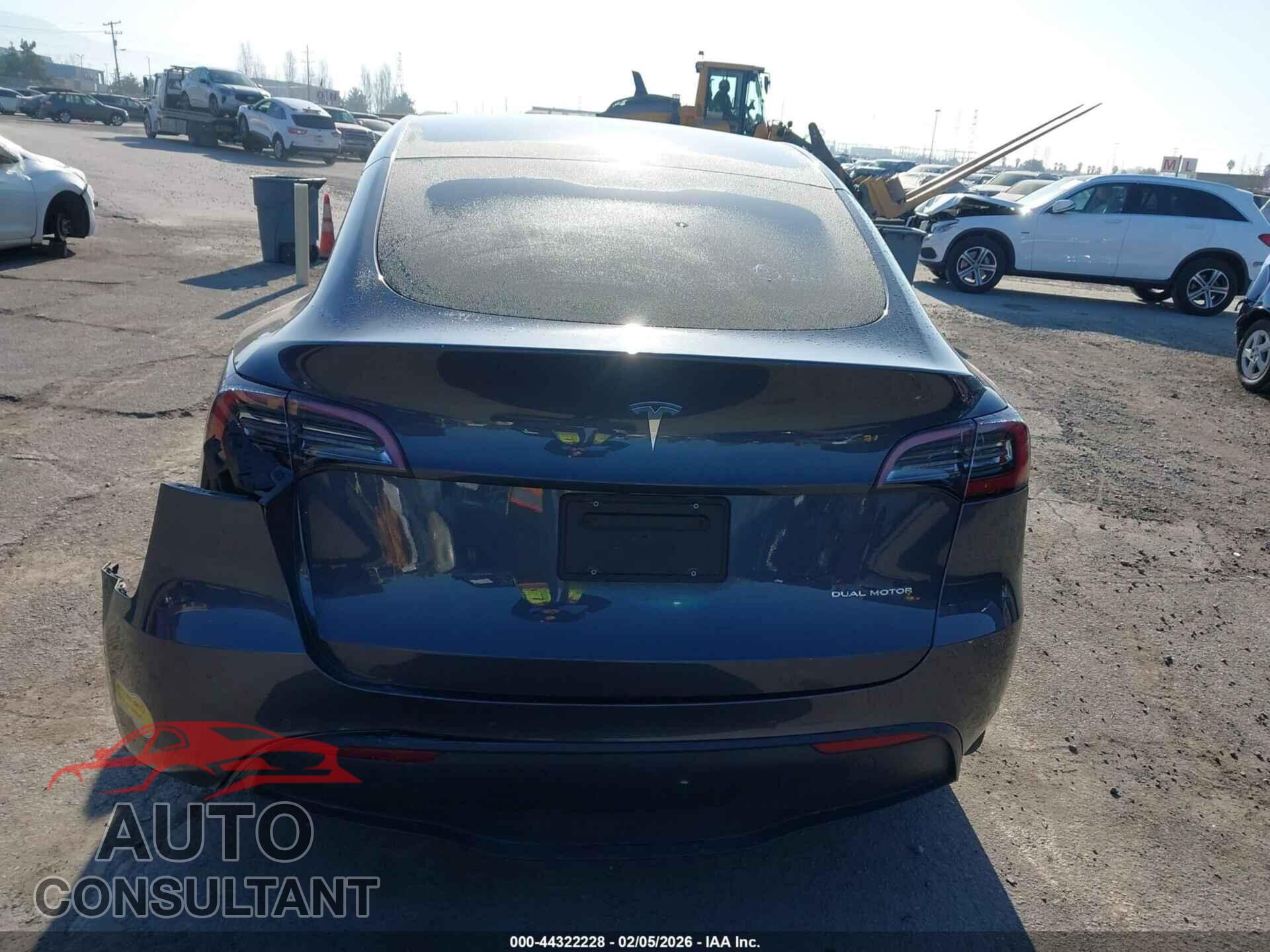 TESLA MODEL Y 2022 - 7SAYGDEE6NF357642