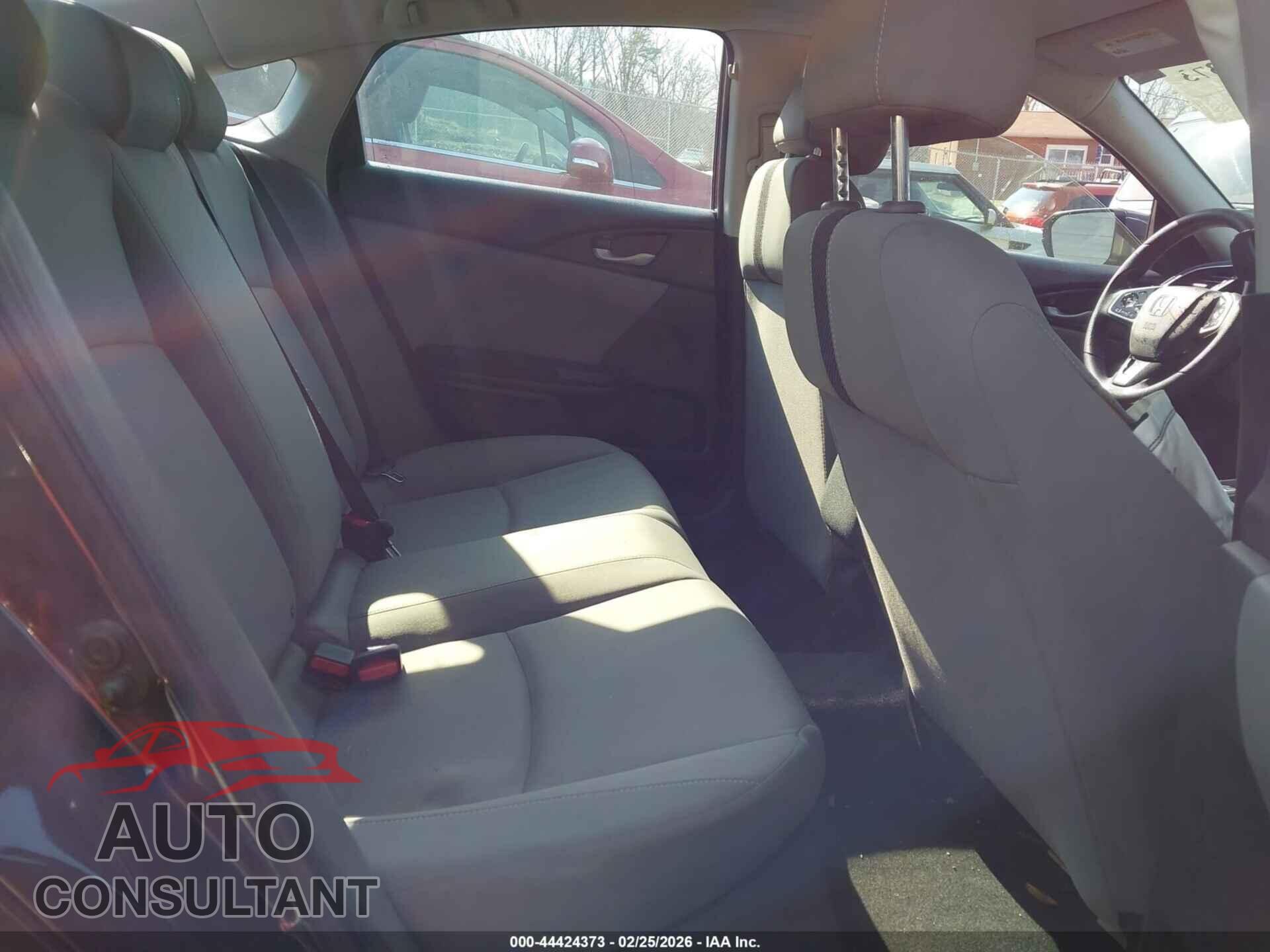 HONDA CIVIC 2019 - 2HGFC2F63KH549040