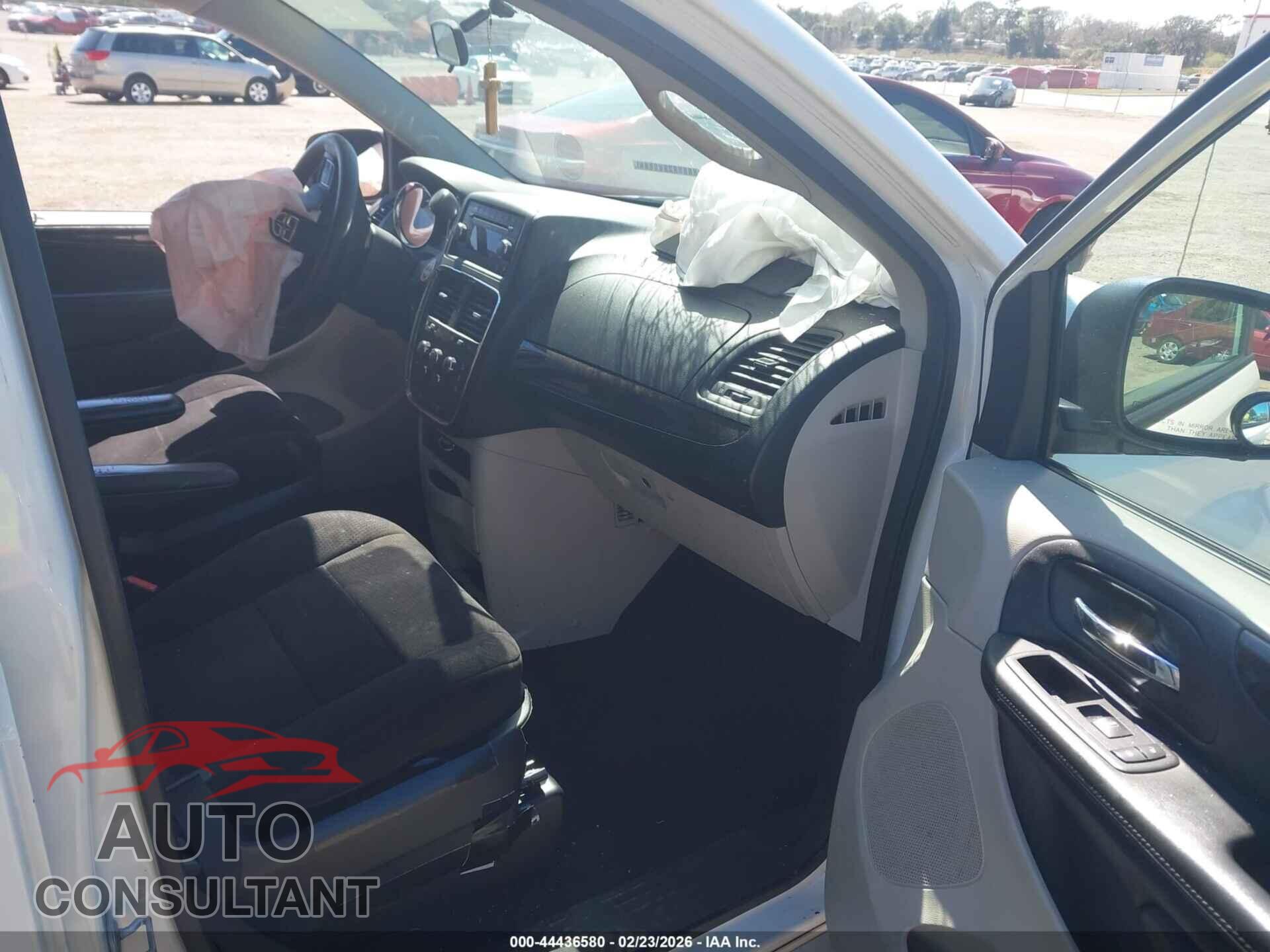 DODGE GRAND CARAVAN 2011 - 2D4RN4DG3BR700386