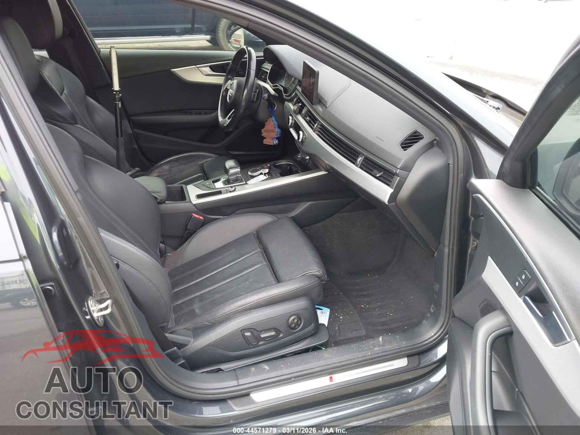 AUDI A4 2017 - WAULNAF40HN010134