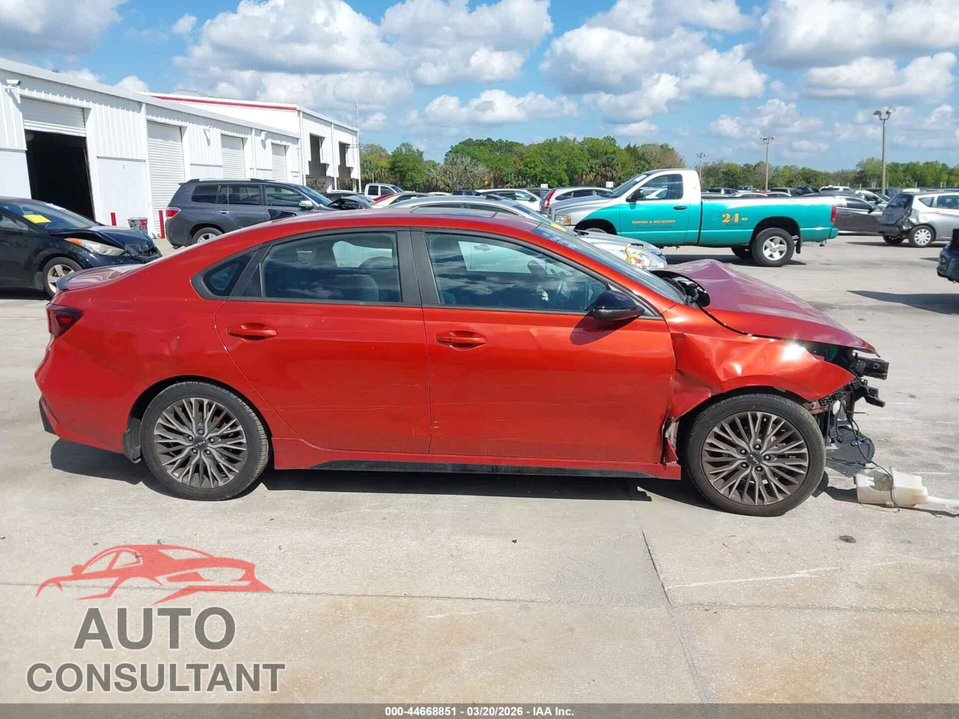 KIA FORTE 2023 - 3KPF54AD2PE519458