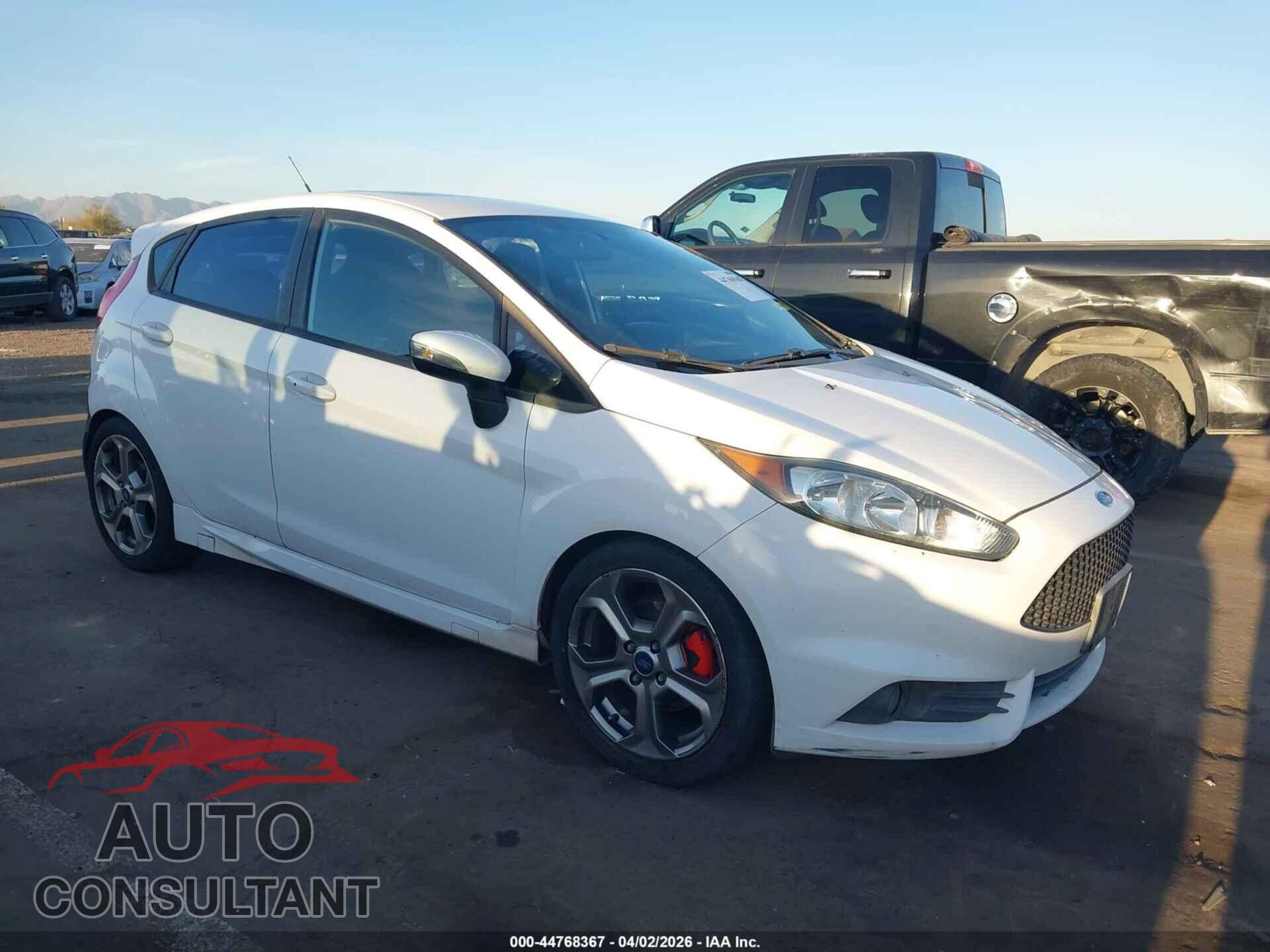 FORD FIESTA 2014 - 3FADP4GX3EM196162
