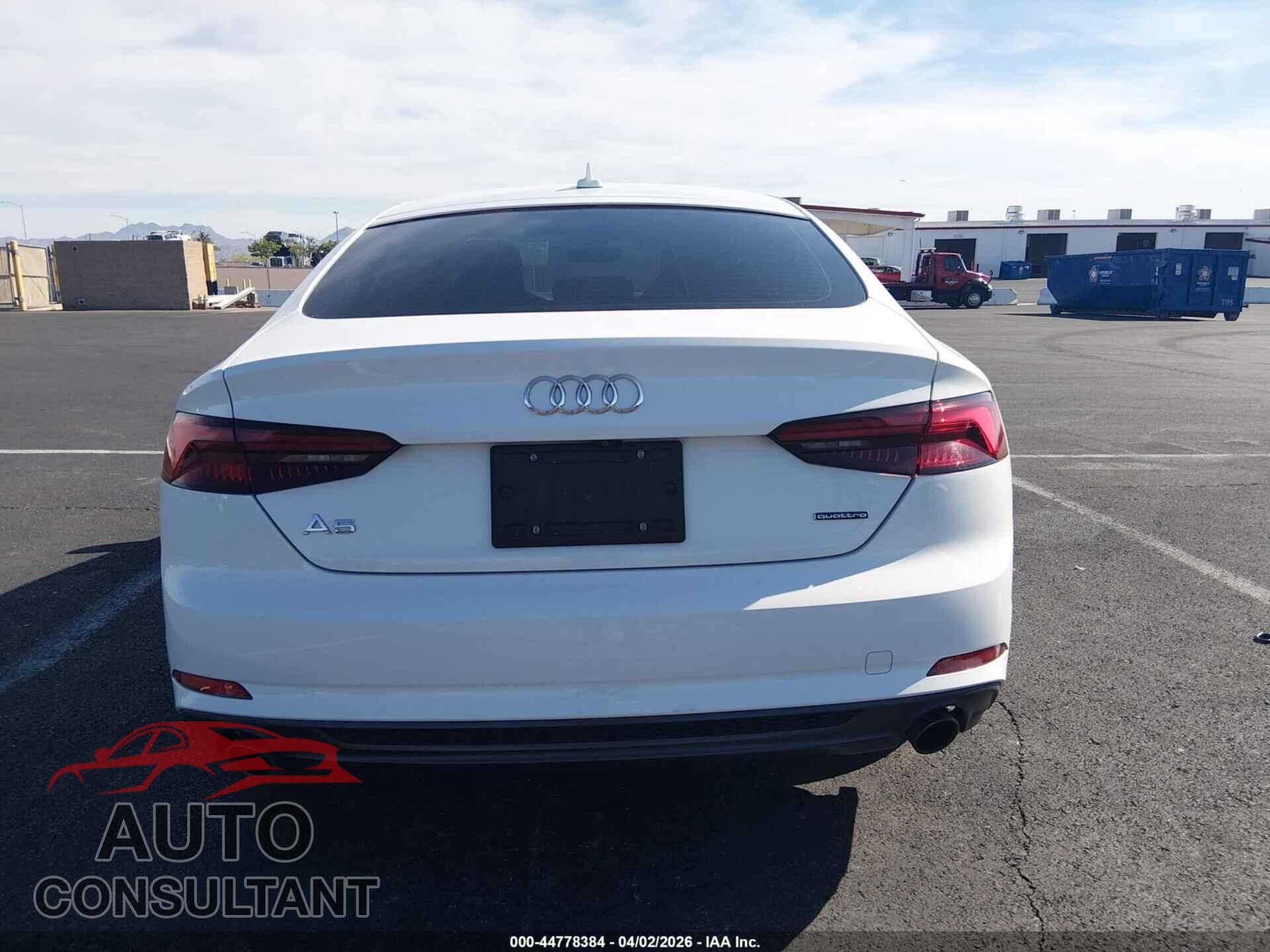 AUDI A5 2019 - WAUDNCF55KA092272