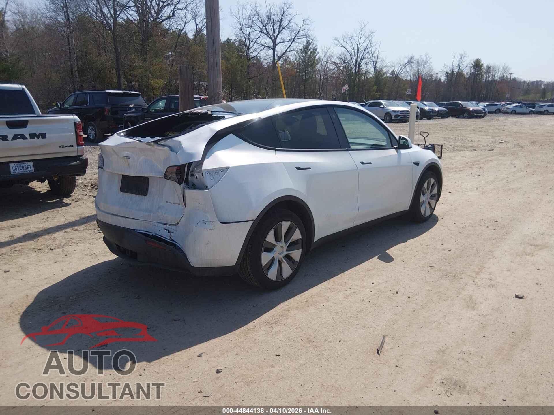 TESLA MODEL Y 2023 - 7SAYGDEE5PA079087