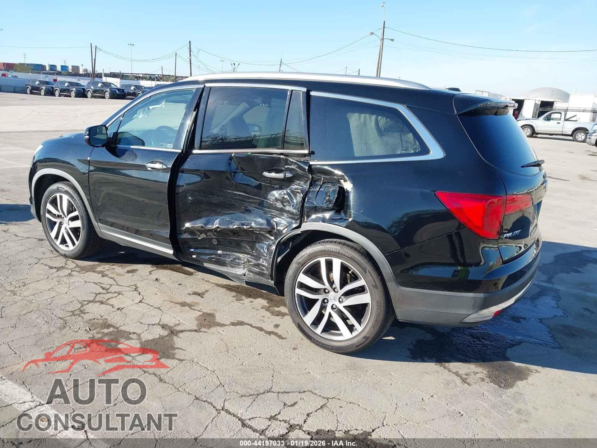HONDA PILOT 2017 - 5FNYF6H99HB060122
