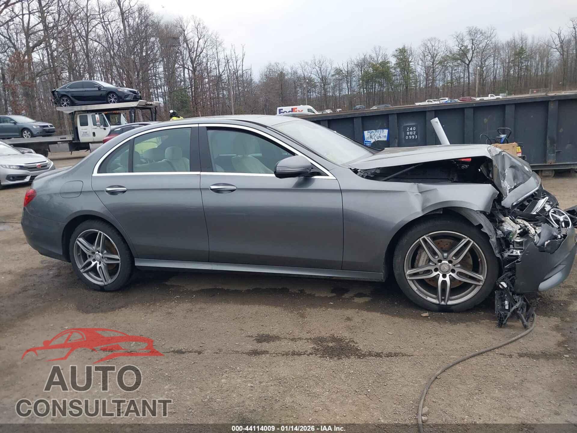 MERCEDES-BENZ E 300 2017 - WDDZF4KB5HA206583