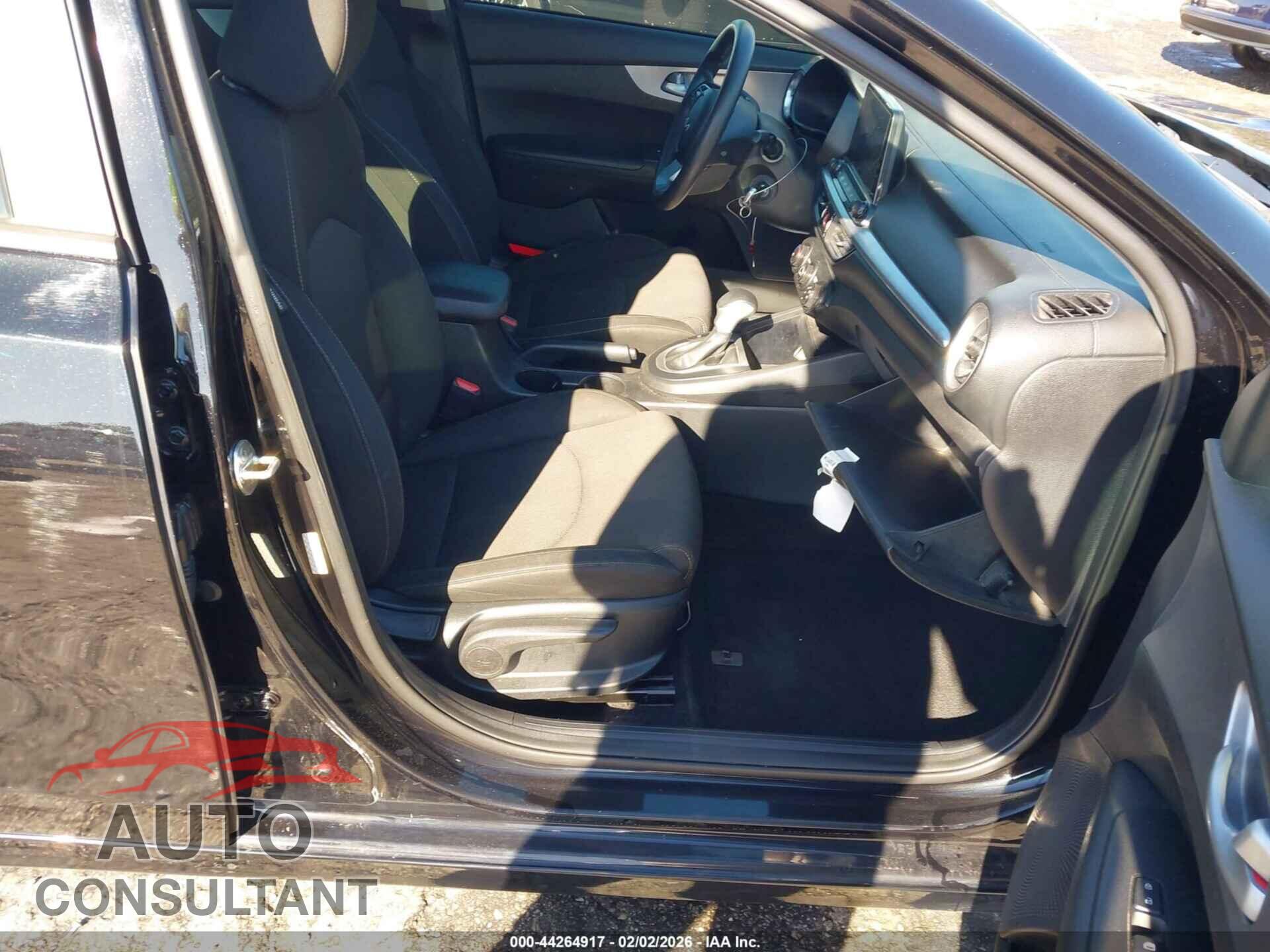 KIA FORTE 2022 - 3KPF24AD5NE481584