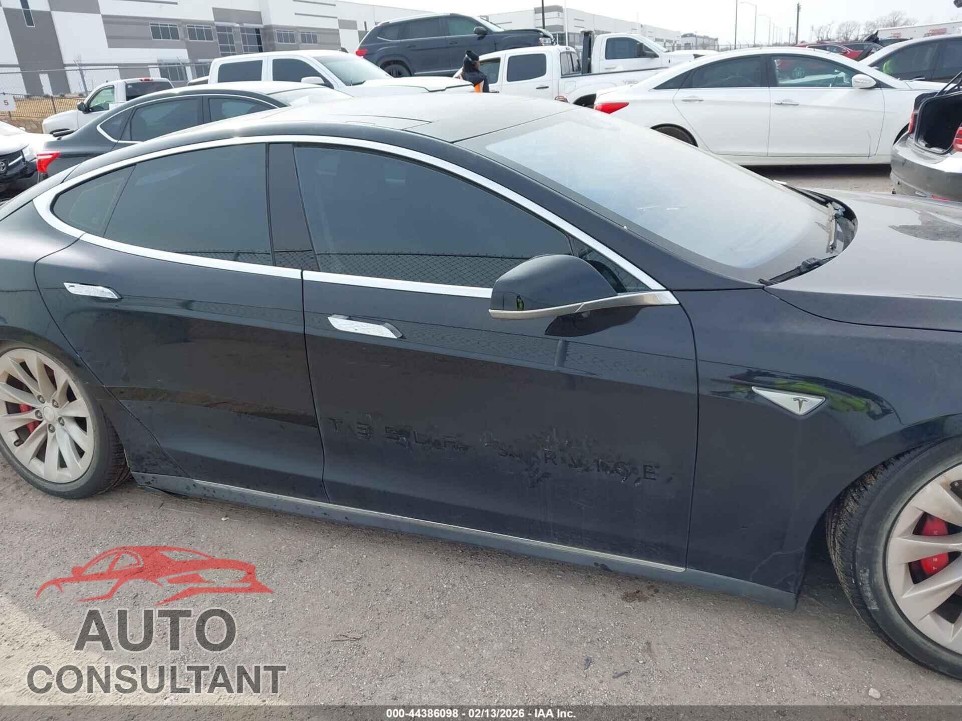 TESLA MODEL S 2015 - 5YJSA1H22FFP80062