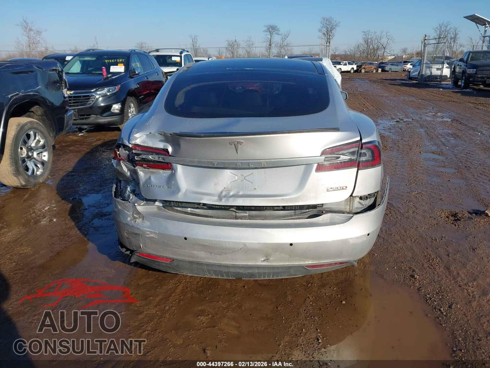 TESLA MODEL S 2015 - 5YJSA1E4XFF114864