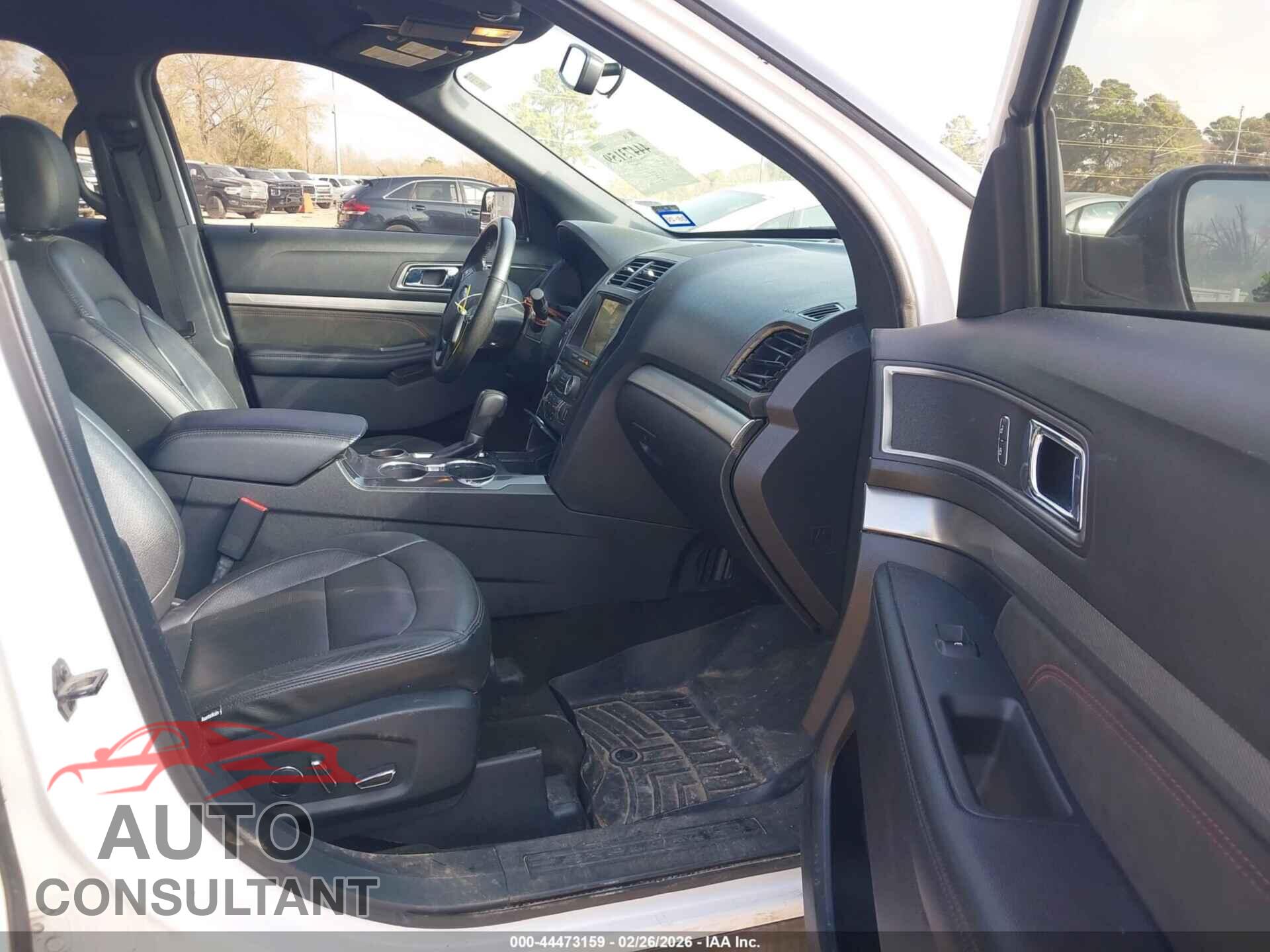 FORD EXPLORER 2018 - 1FM5K7D8XJGB78236