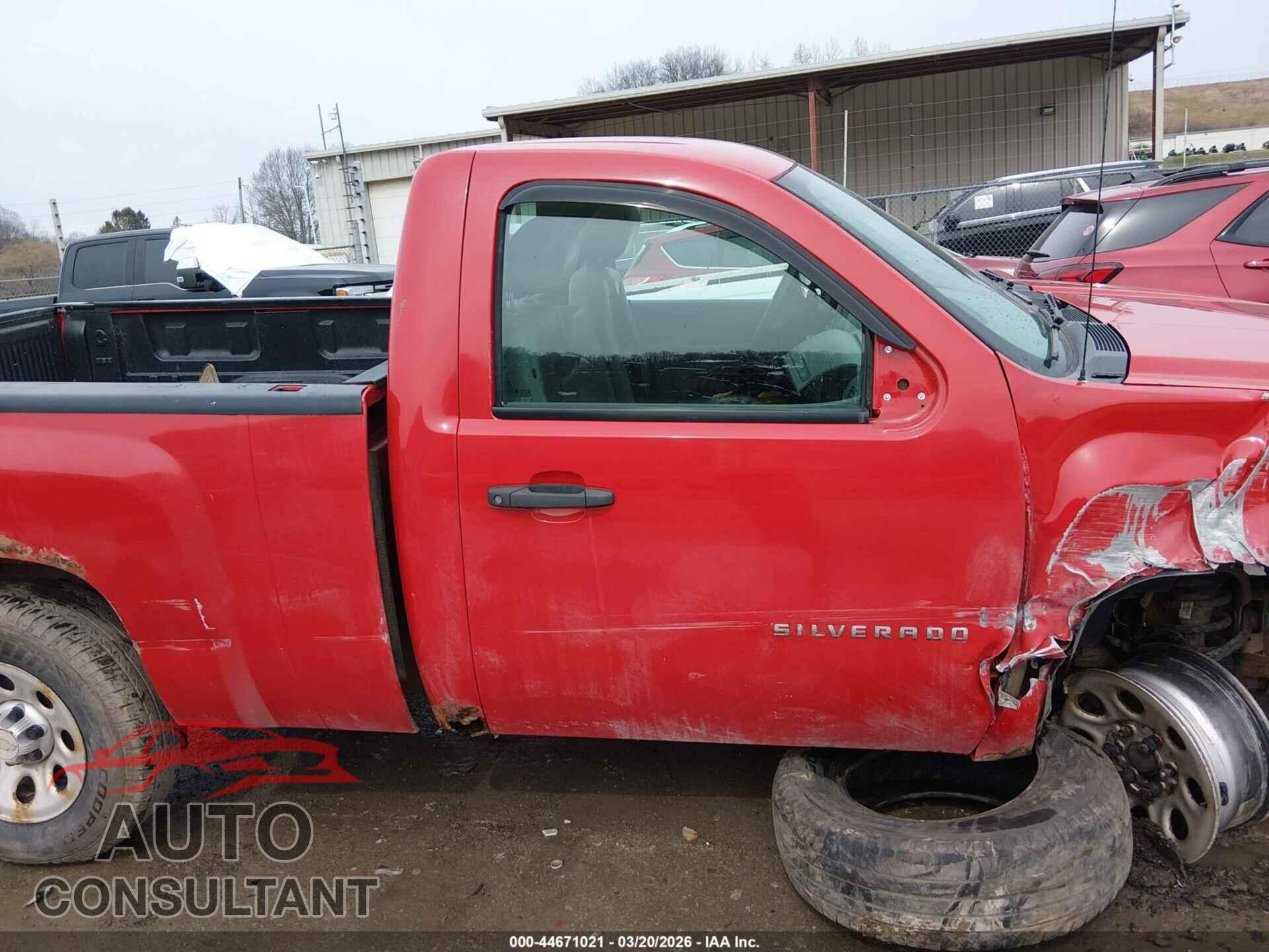 CHEVROLET SILVERADO 1500 2011 - 1GCNKPEX5BZ220702