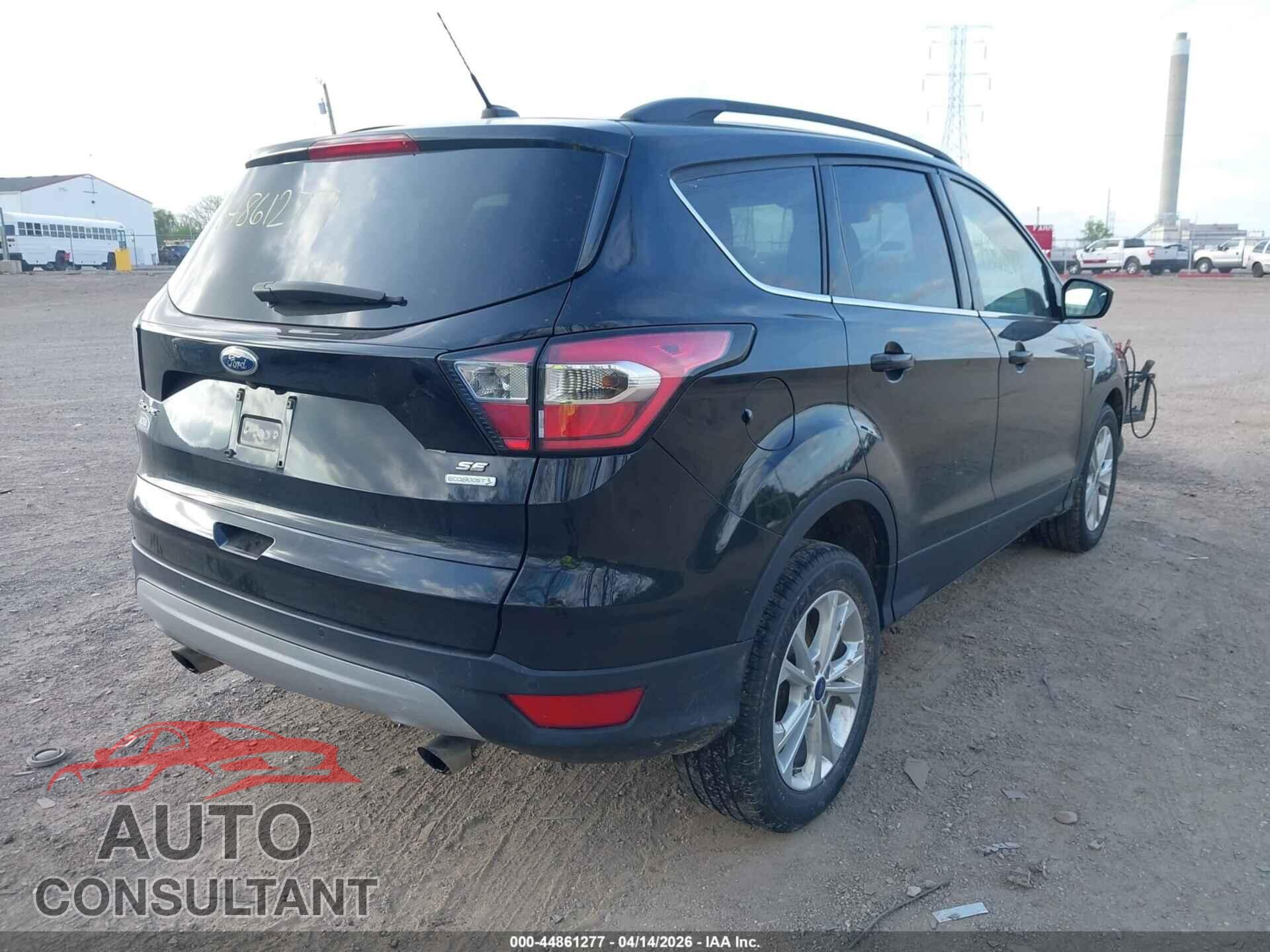 FORD ESCAPE 2017 - 1FMCU0GD1HUB77389