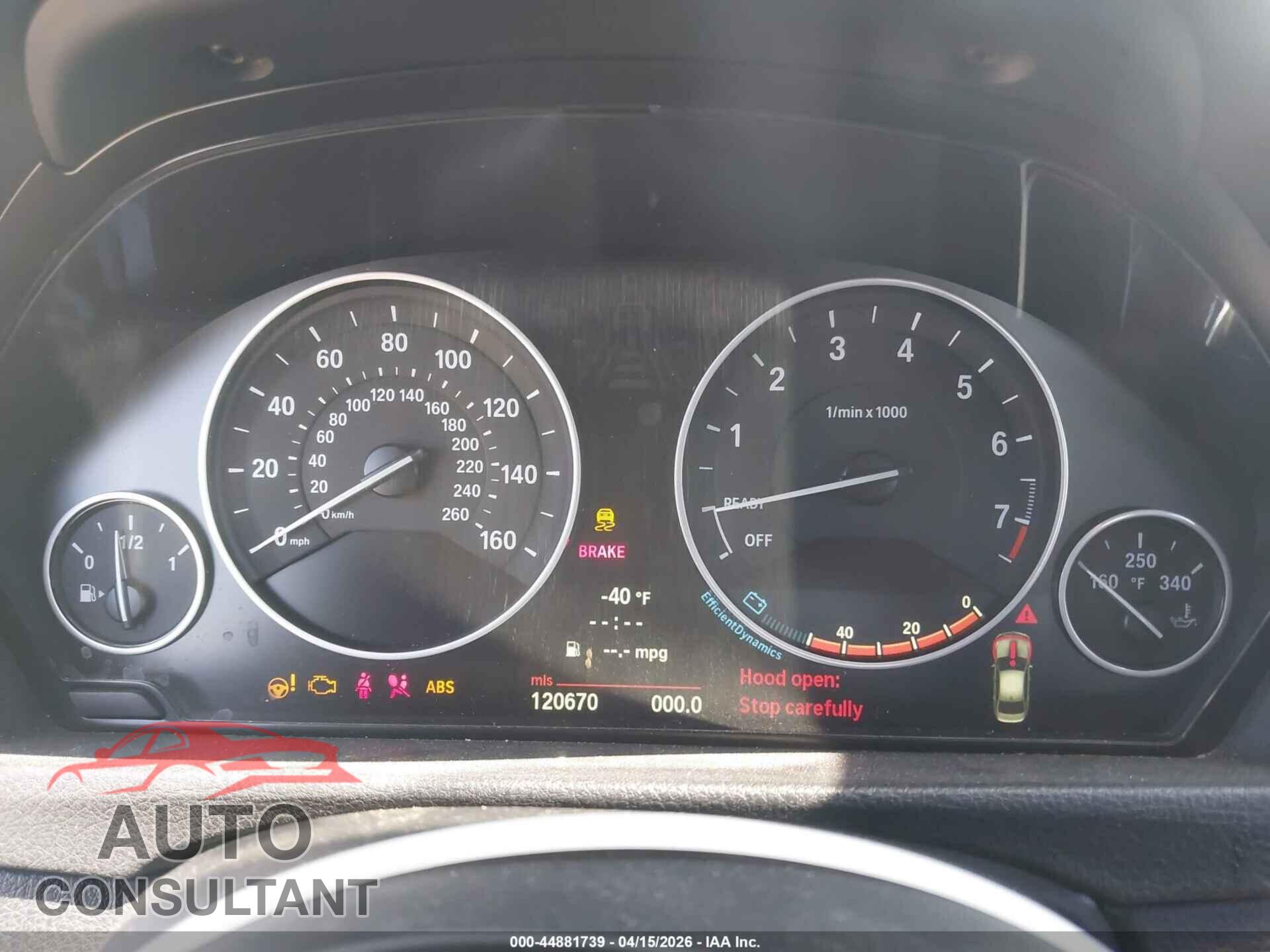 BMW 328I 2013 - WBA3A5G56DNP24337