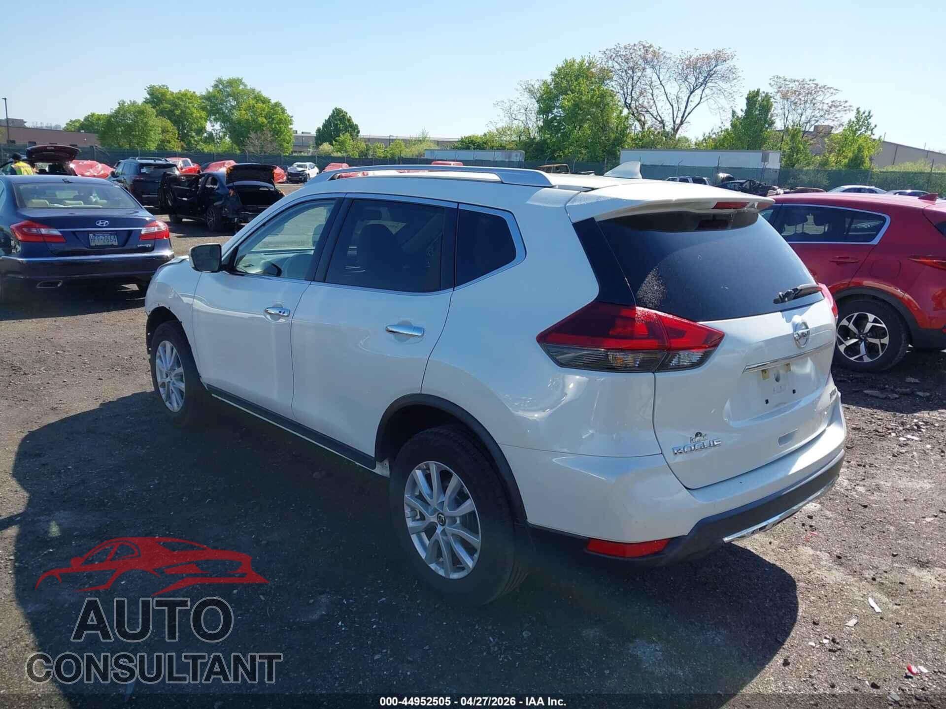 NISSAN ROGUE 2018 - KNMAT2MV3JP604437