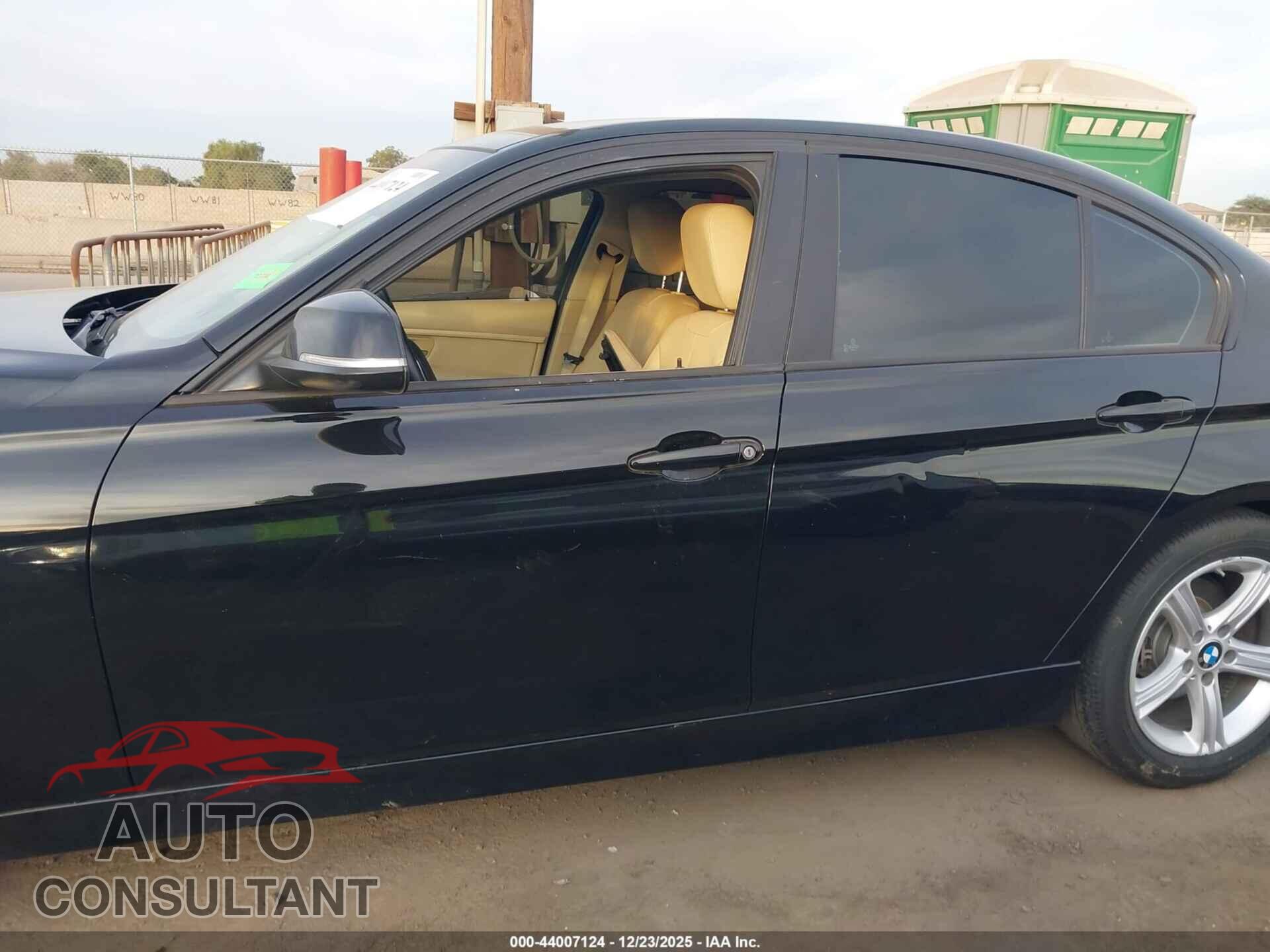 BMW 328I 2014 - WBA3C1C55EK111329