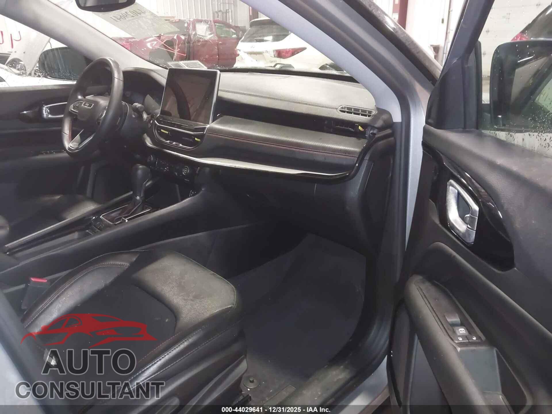 JEEP COMPASS 2022 - 3C4NJDDB9NT208927
