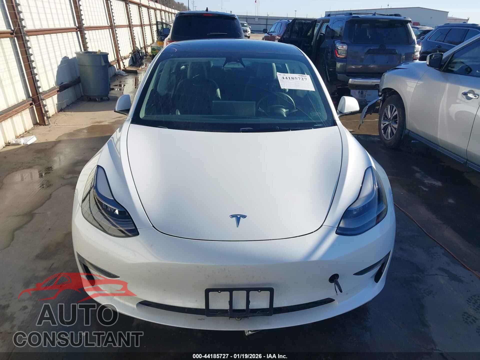 TESLA MODEL 3 2023 - 5YJ3E1EAXPF606990