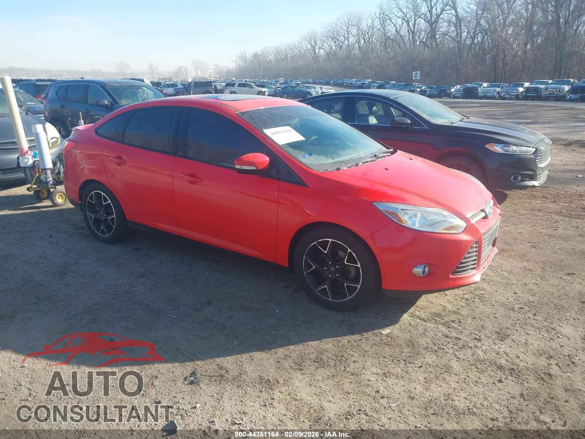 FORD FOCUS 2013 - 1FADP3F27DL210144