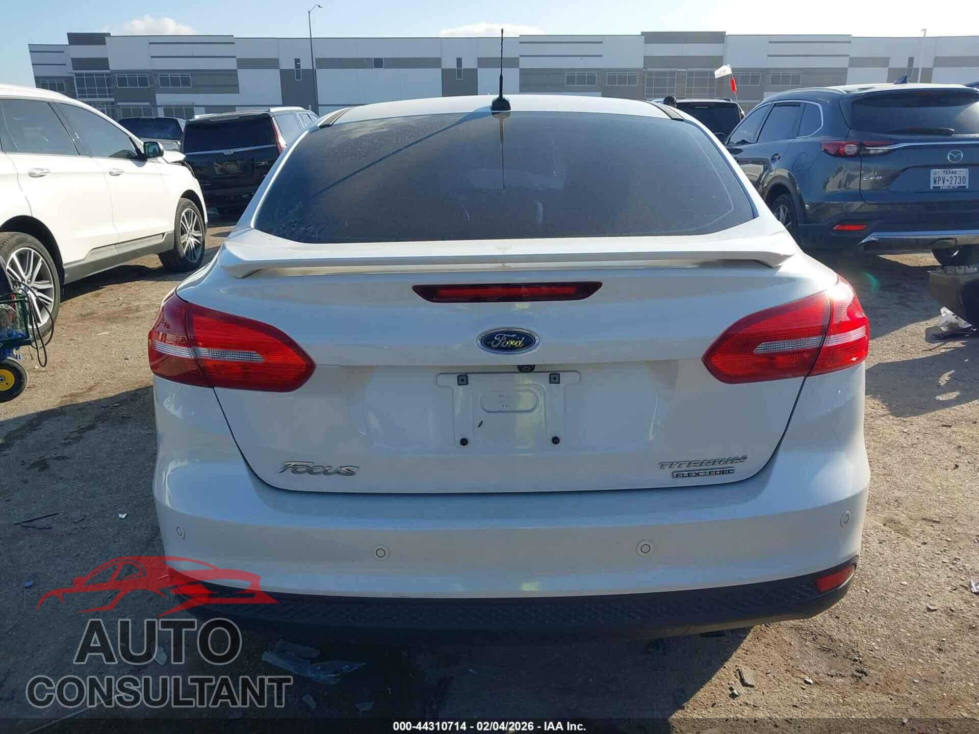 FORD FOCUS 2016 - 1FADP3J21GL274689