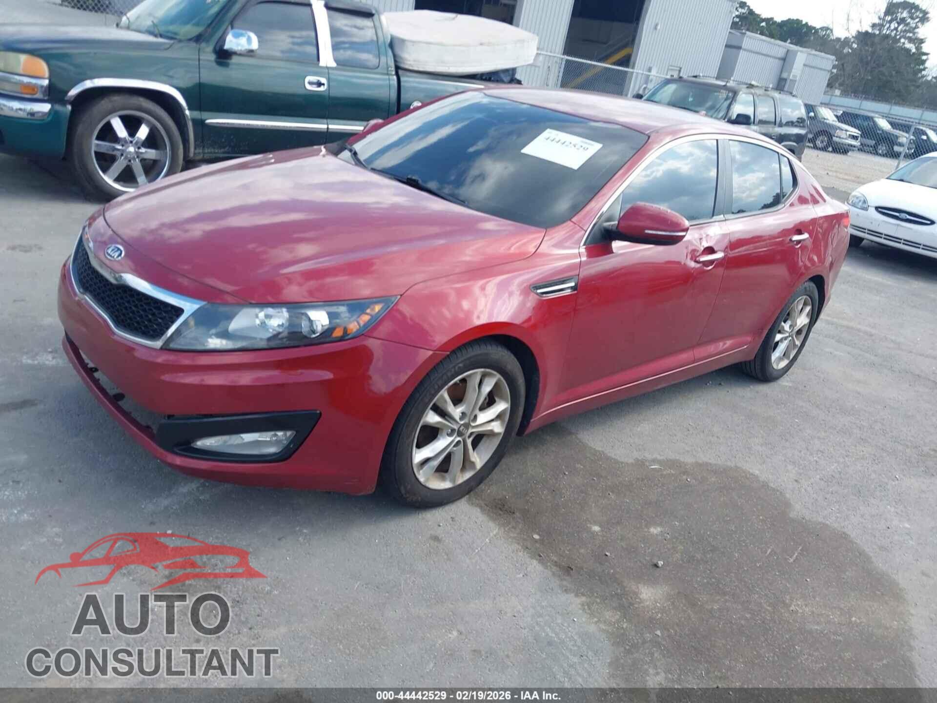 KIA OPTIMA 2011 - KNAGN4A78B5081917