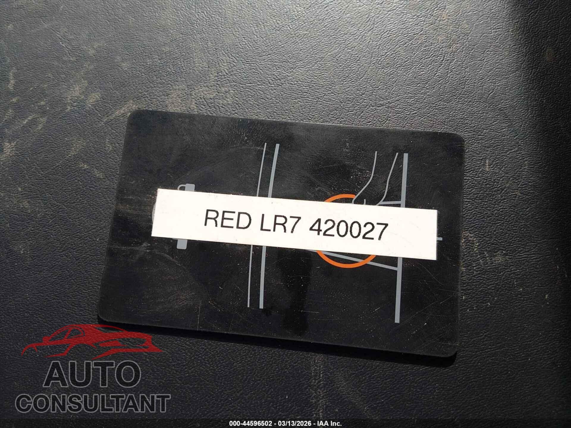 TESLA MODEL Y 2022 - 7SAYGAEE8NF420027