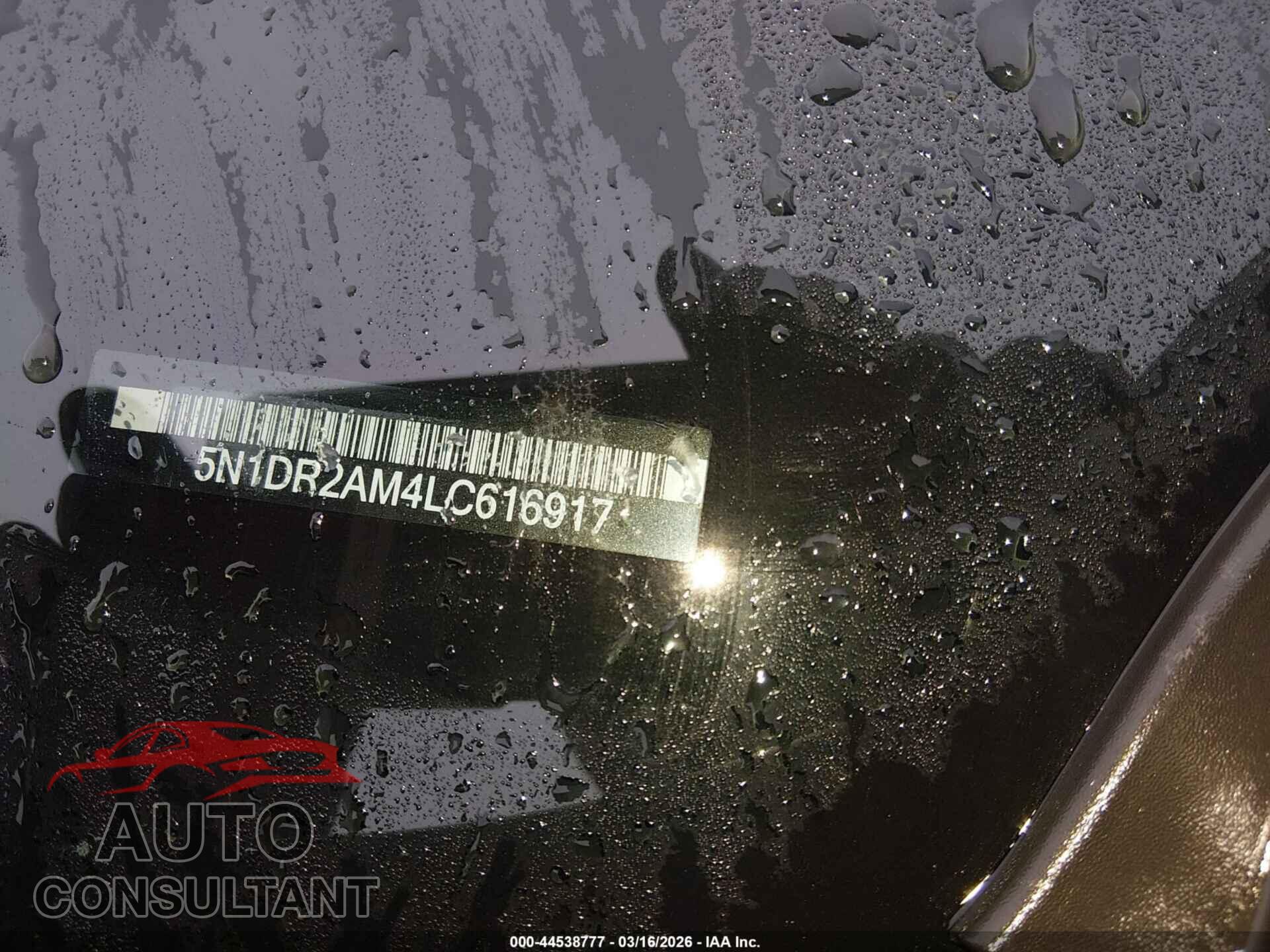 NISSAN PATHFINDER 2020 - 5N1DR2AM4LC616917
